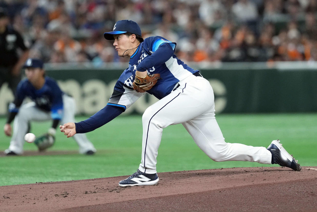 巨人対西武　西武の先発与座（撮影・たえ見朱実）