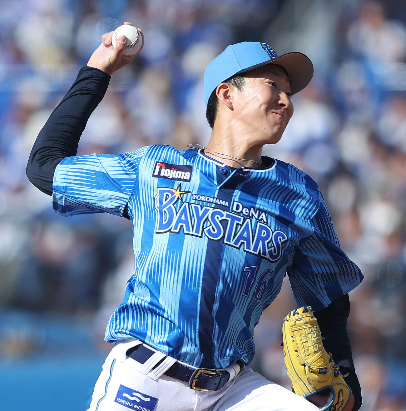 DeNA対ロッテ　7回表、力投する大貫（撮影・河田真司）