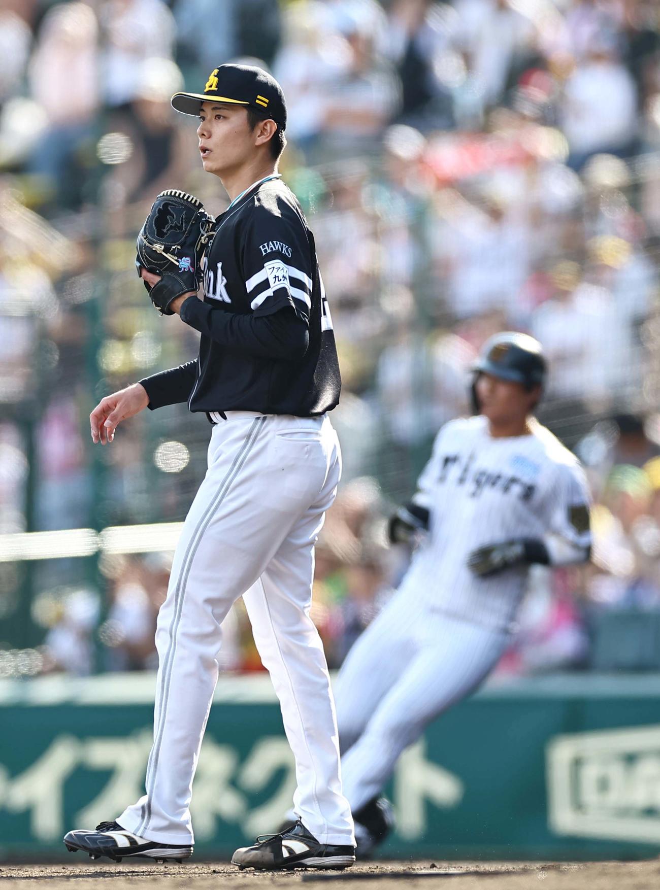 阪神対ソフトバンク　6回裏阪神2死、川口は前川にプロ初安打を打たれる（撮影・上田博志）