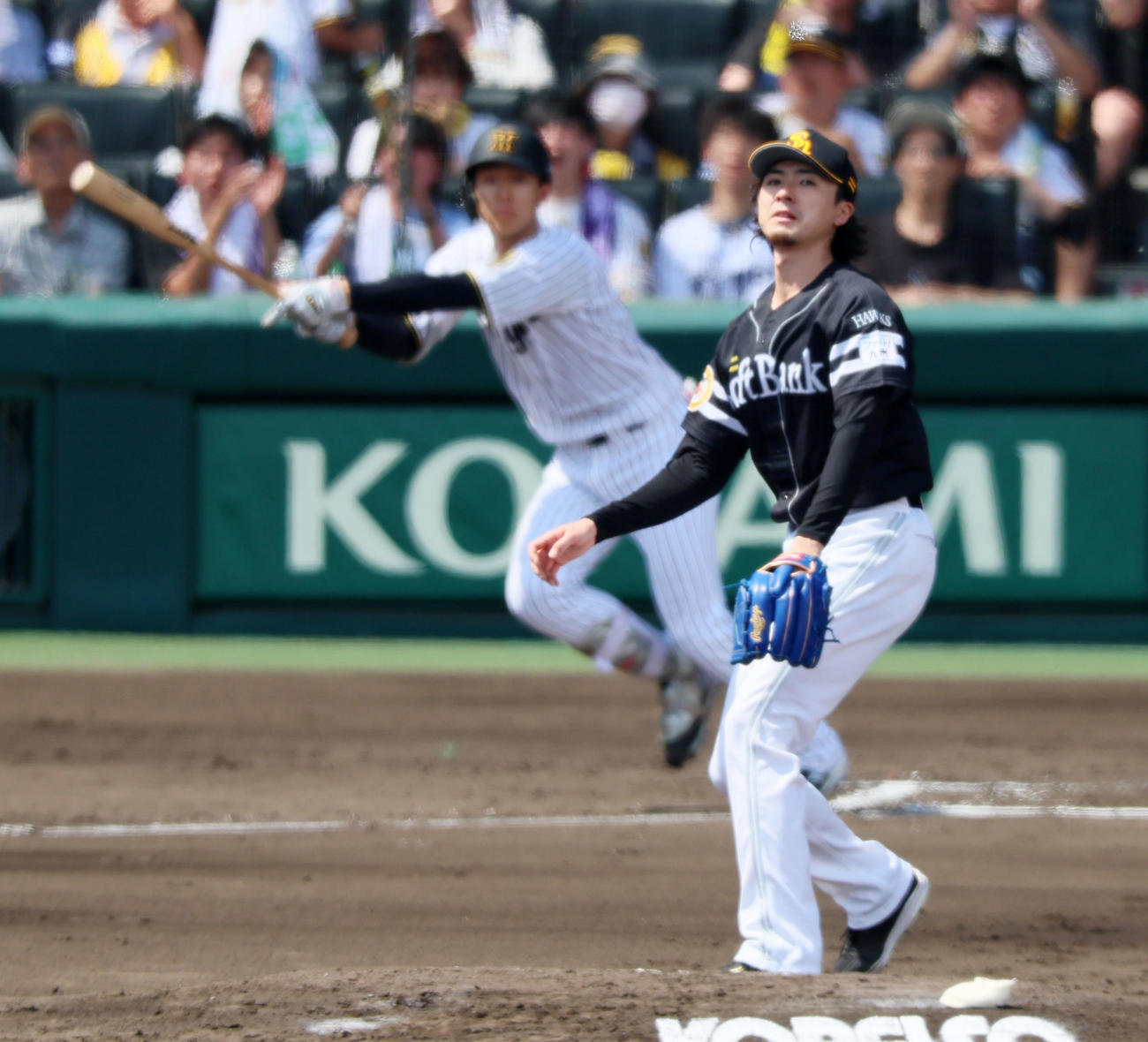 阪神対ソフトバンク　1回裏阪神1死満塁、上沢は小幡に中越え2点適時二塁打を打たれ失点する（撮影・加藤哉）