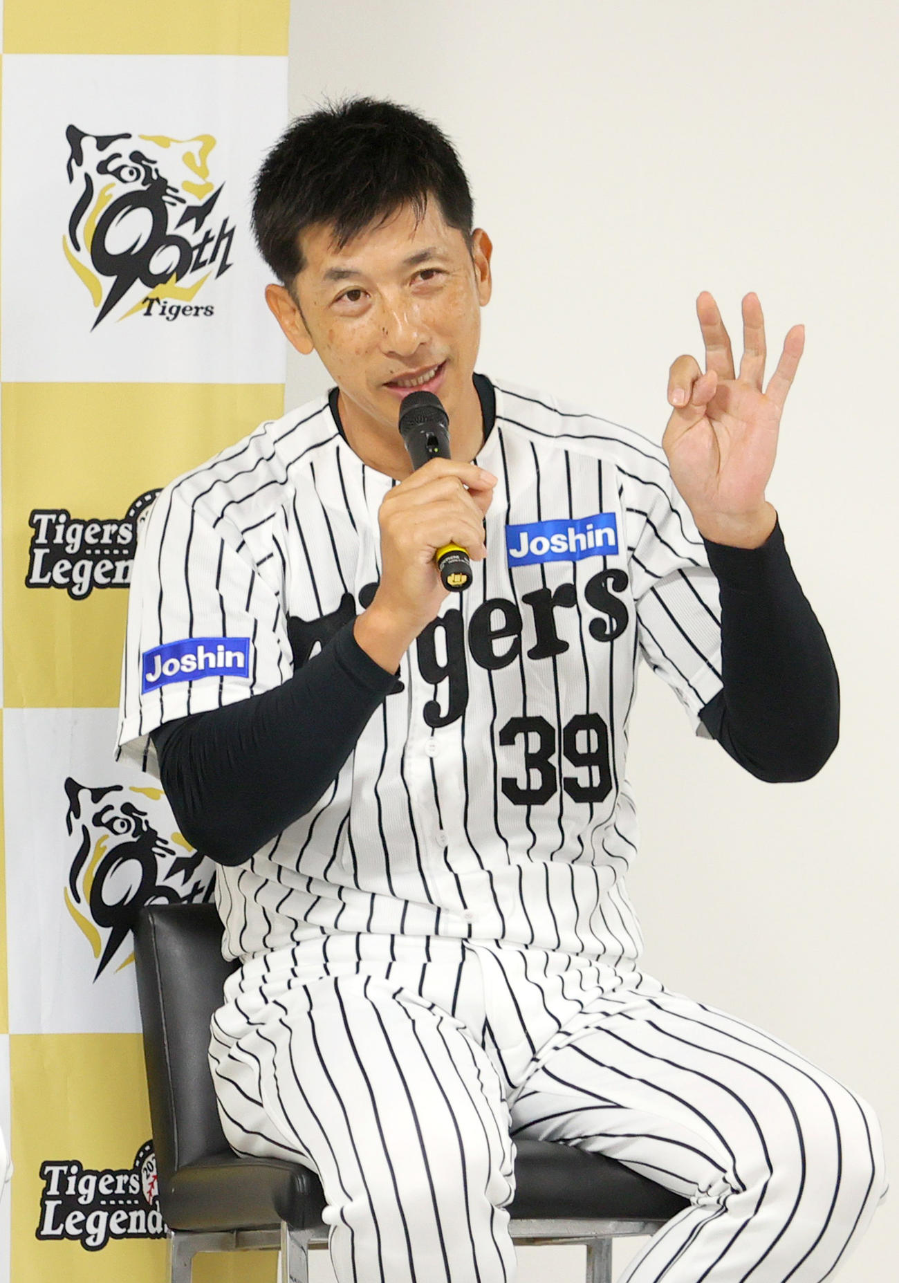 トークショーする阪神OBの矢野氏（撮影・上山淳一）