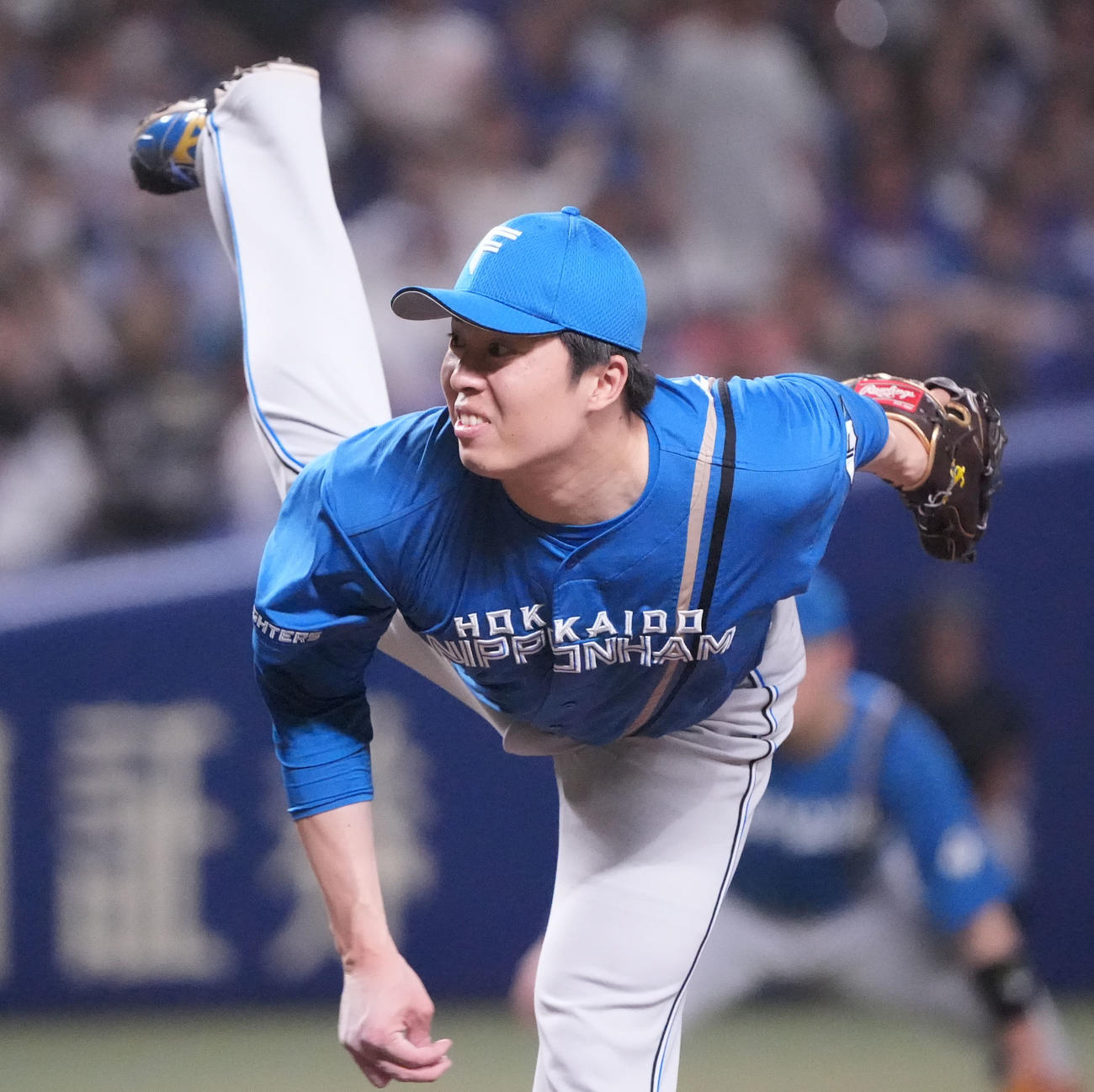 中日対日本ハム　7回裏、日本ハム3番手で登板する田中（撮影・森本幸一）