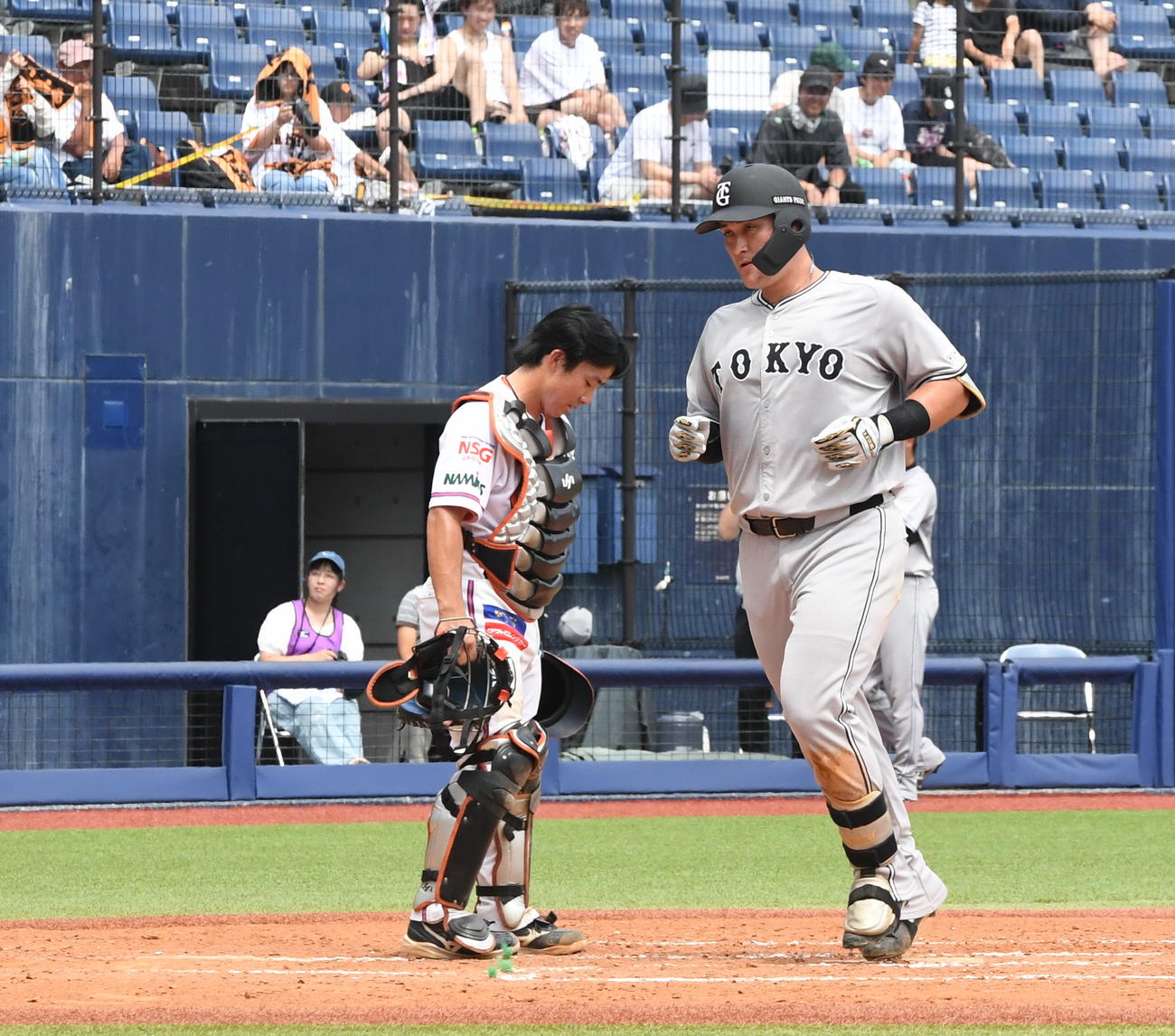 オイシックス対巨人　3回表の第2打席で右本塁打を放った巨人リチャード（撮影・小林忠）