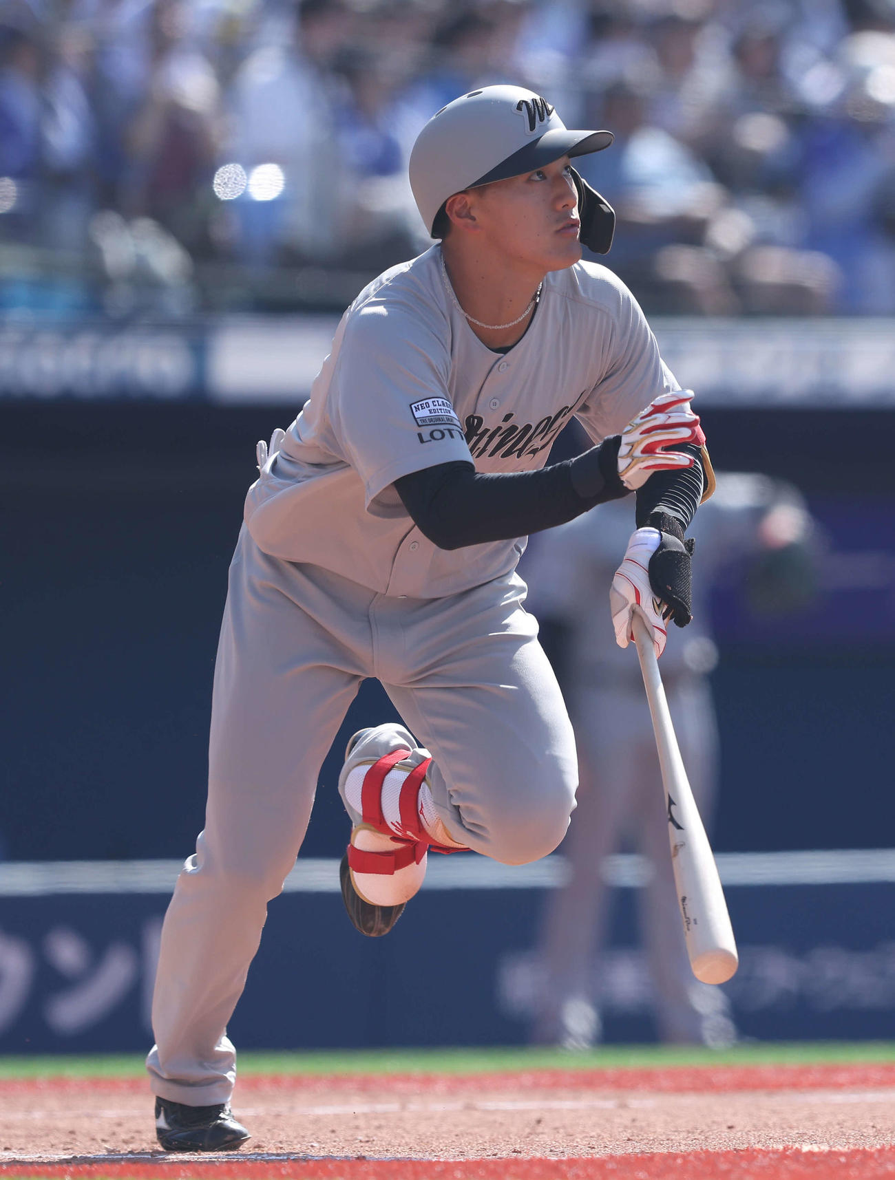 DeNA対ロッテ　4回表ロッテ2死、右前打を放つ西川（撮影・河田真司）