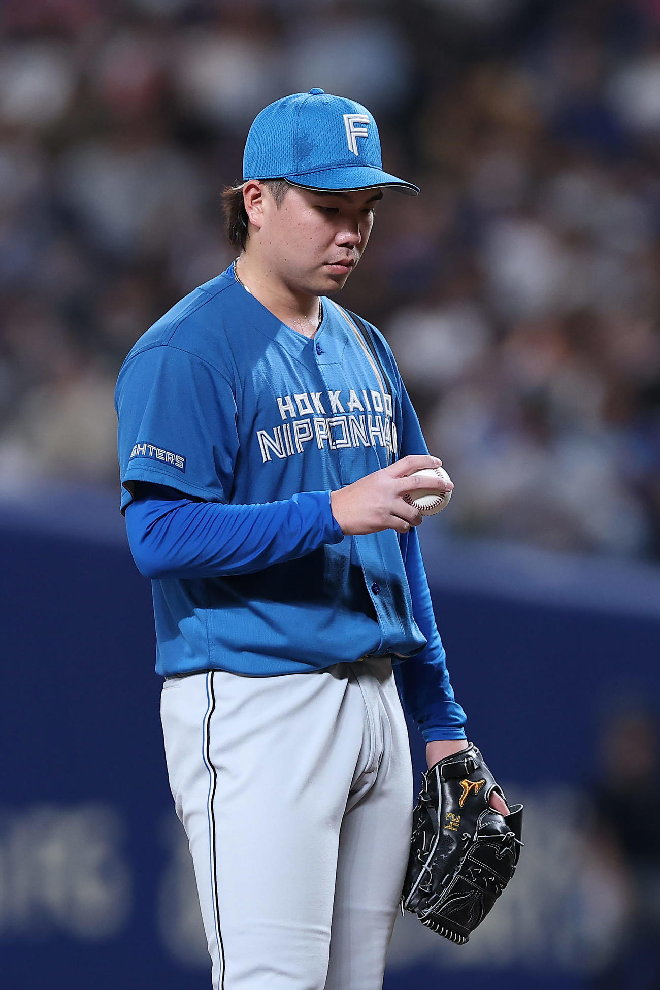 中日対日本ハム　3回裏中日1死三塁、岡林に適時三塁打を許した金村（撮影・前田充）