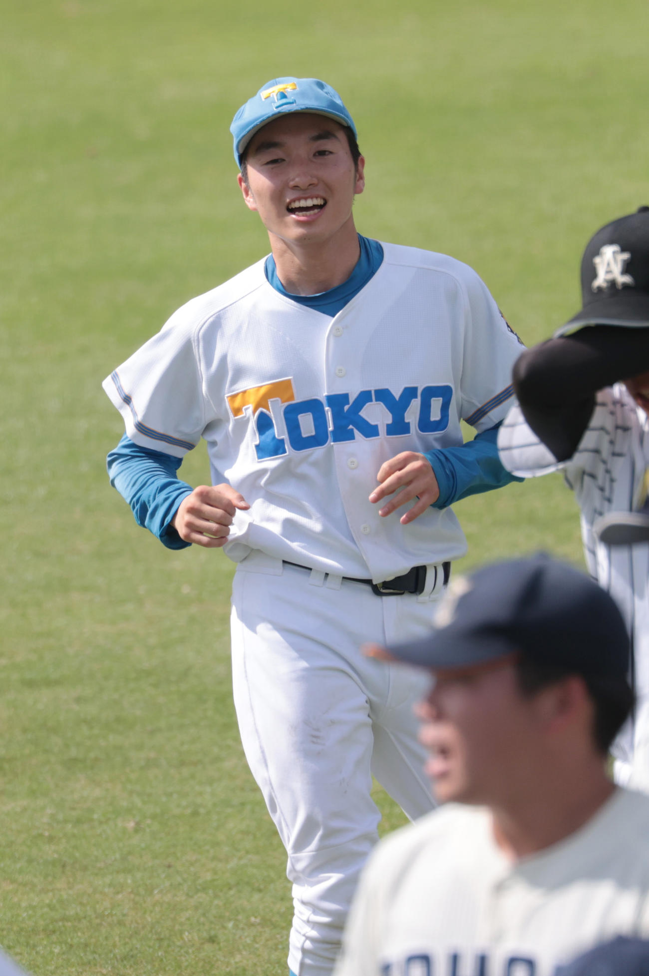 侍ジャパン大学代表選考合宿でランニングする東大・渡辺（撮影・柴田隆二）