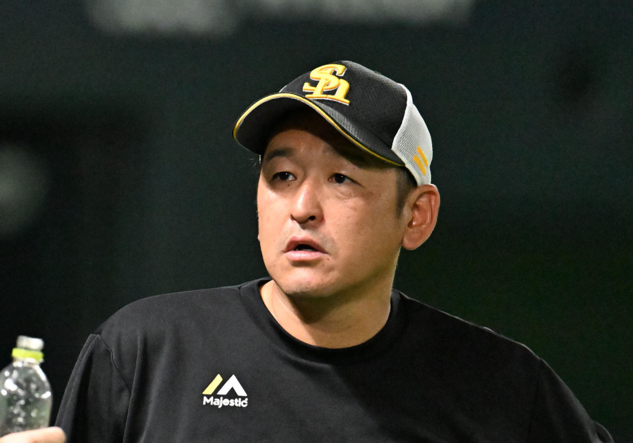 ソフトバンク倉野信次コーチ（2024年8月撮影）