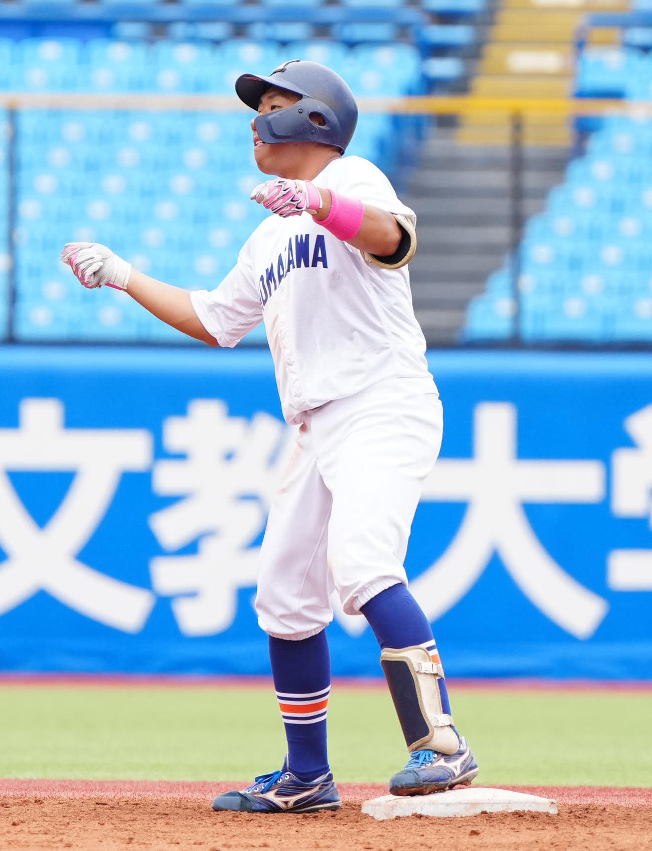 駒大対日大　3回表駒大1死三塁、適時二塁打を放った鳥山（撮影・江口和貴）
