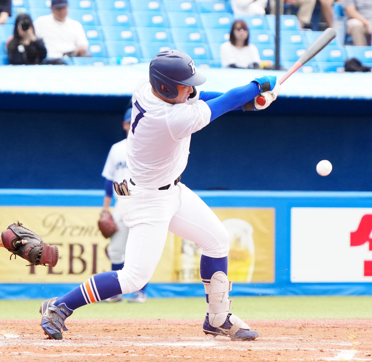 駒大対日大　2回表駒大1死三塁、適時内野安打とする永野（撮影・江口和貴）
