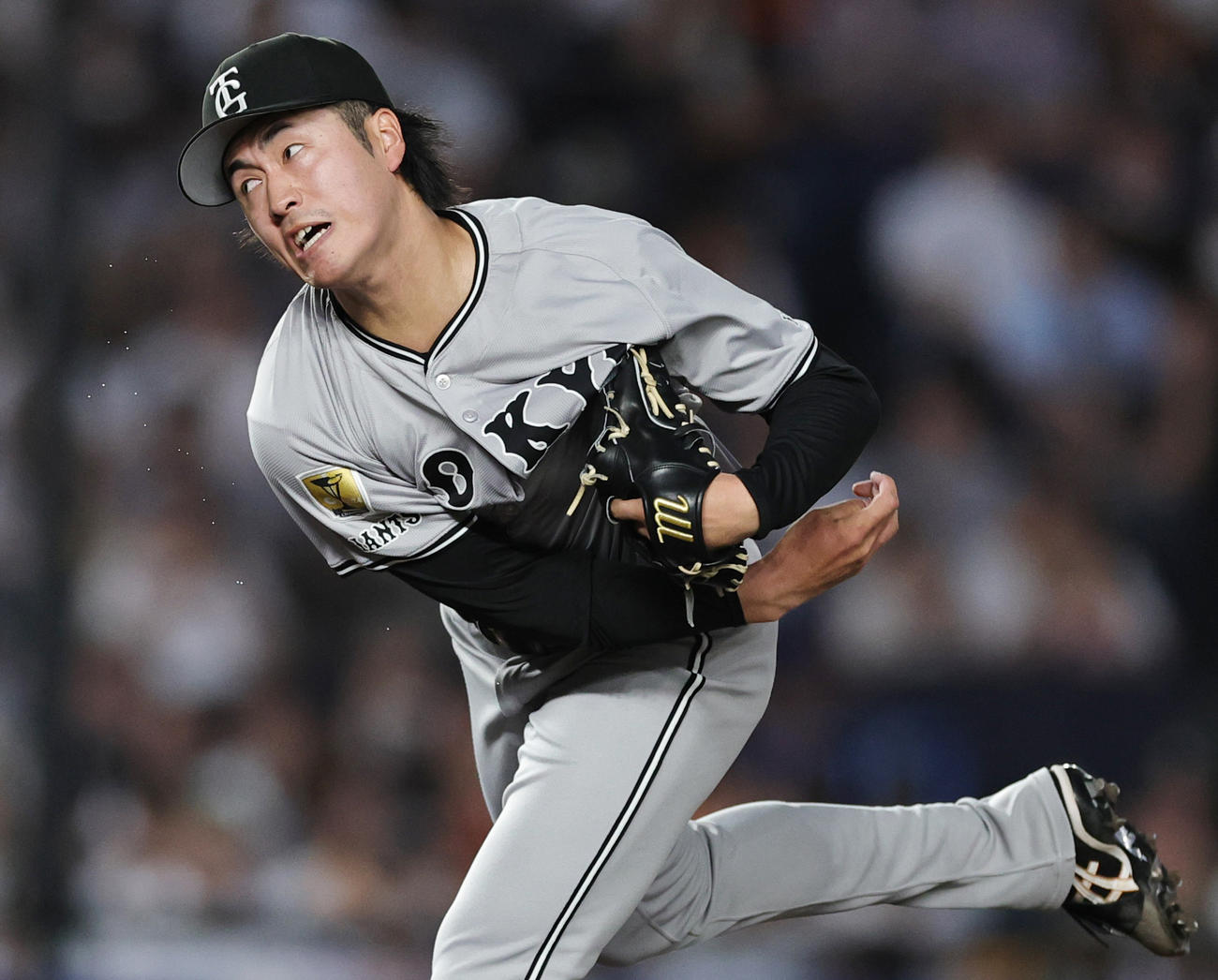 ロッテ対オ巨人　巨人先発の西舘（撮影・野上伸悟）