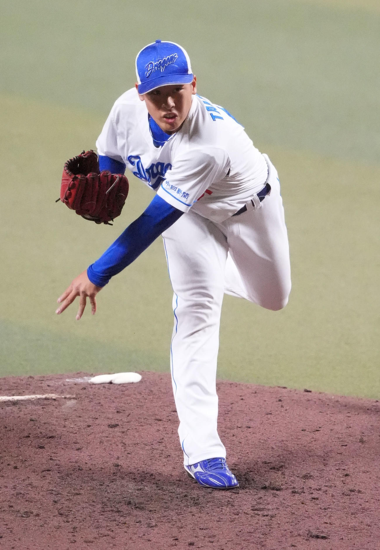 シート打撃練習に登板する高橋幸（撮影・森本幸一）
