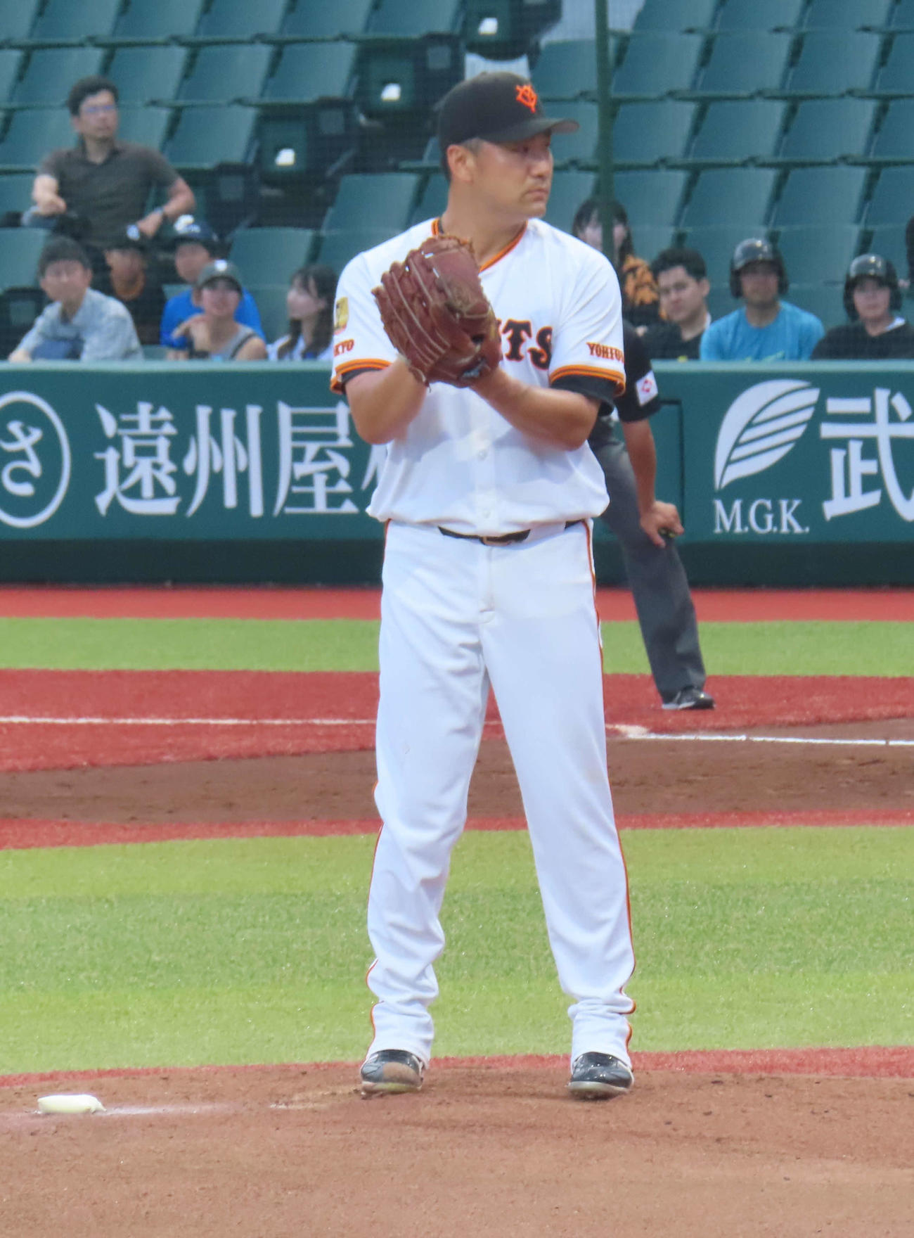 先発し力投する巨人田中将（撮影・水谷京裕）