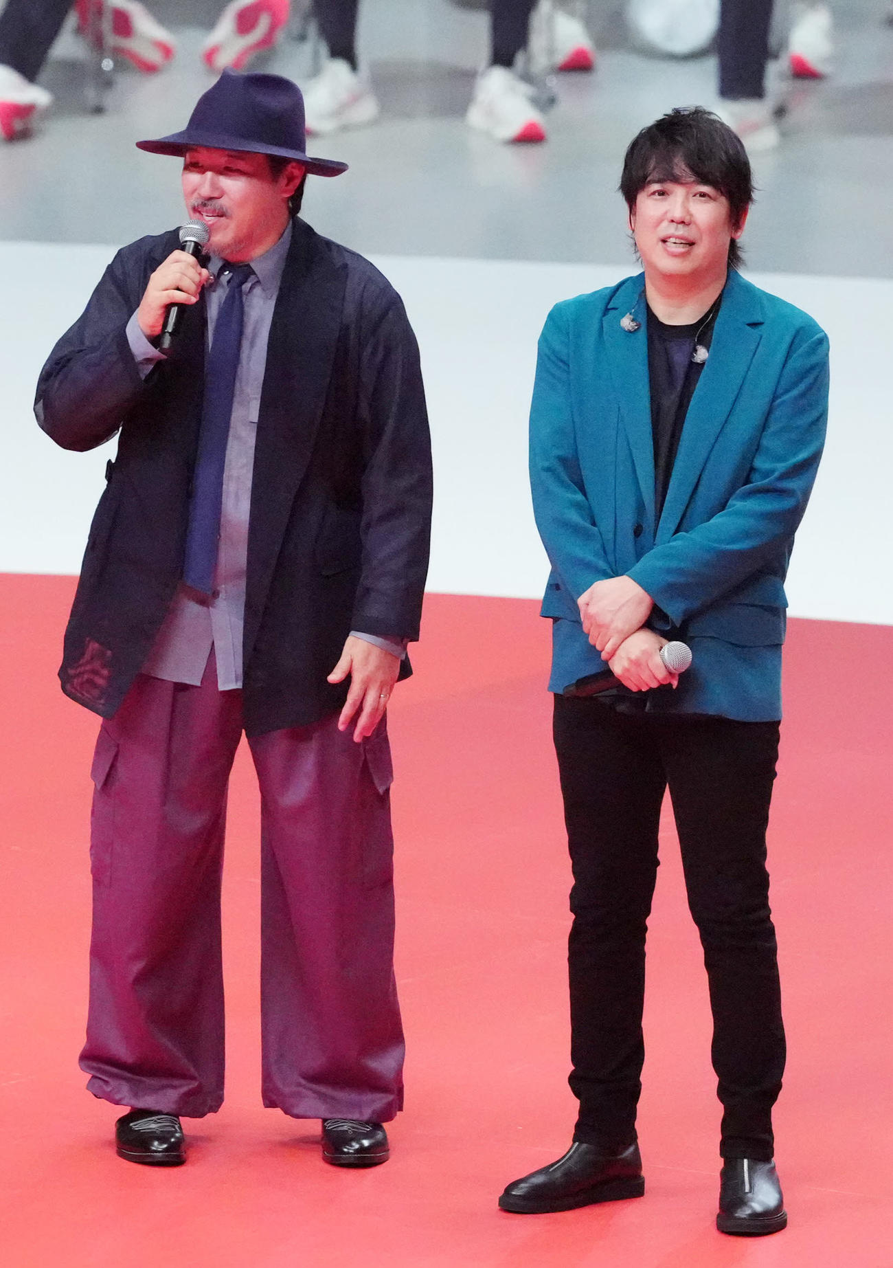 スキマスイッチの常田真太郎（左）と大橋卓弥（2024年7月撮影）