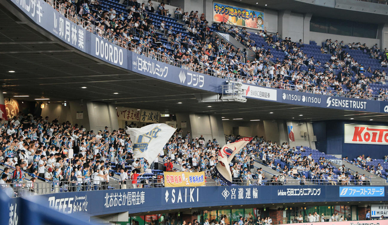 オリックス対楽天　オリ姫デーを楽しむオリックスファン（撮影・宮崎幸一）