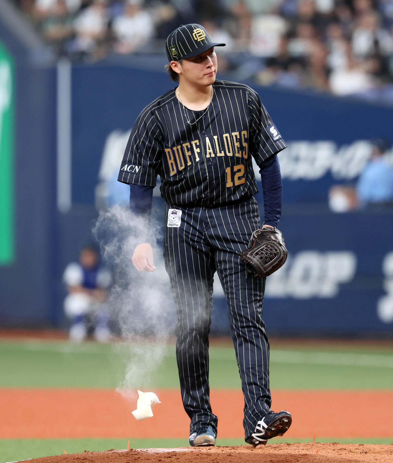オリックス対楽天　2回表楽天無死満塁、東は宗山に適時二塁打を打たれ失点する（撮影・加藤哉）