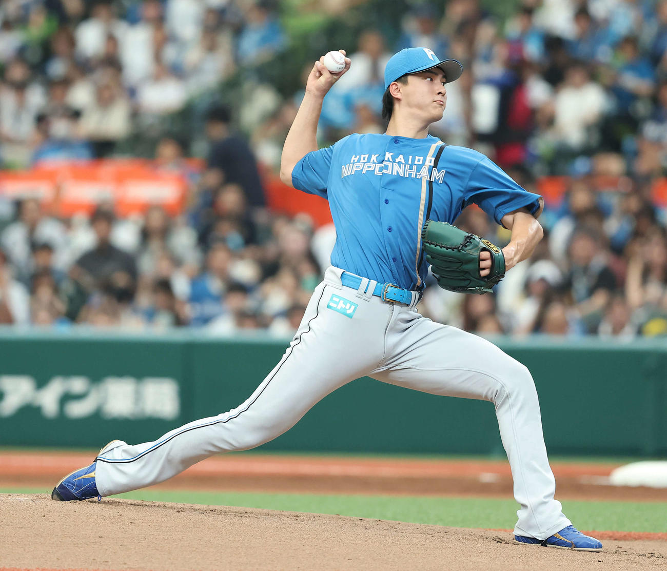 西武対日本ハム　先発登板する日本ハム達（撮影・河田真司）