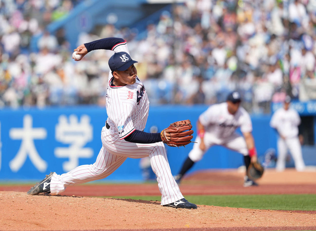 ヤクルト対阪神　ヤクルト3番手の荘司（撮影・井上学）