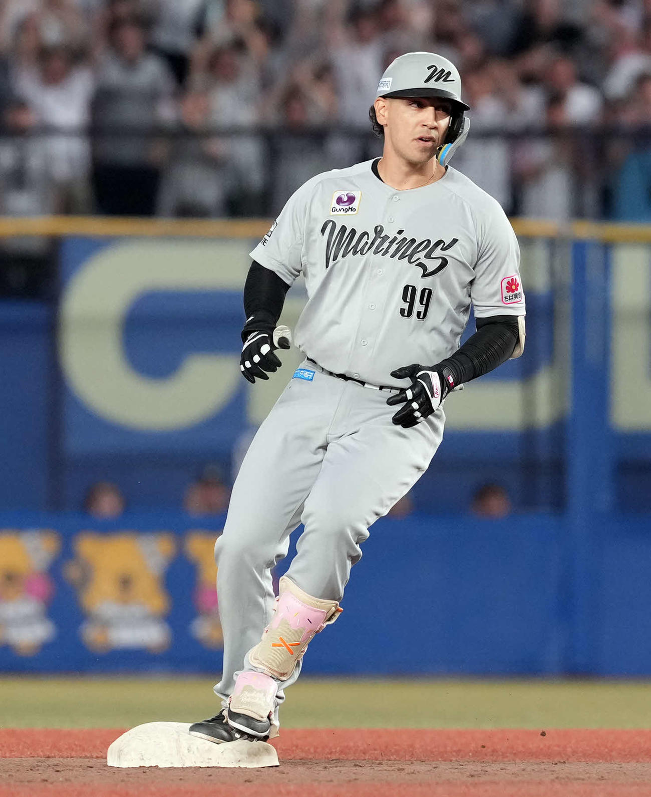 ロッテ対ソフトバンク　7回裏ロッテ無死一、二塁、適時打二塁打を放ったソト（撮影・たえ見朱実）