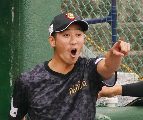 ロッテ】西岡剛氏、古巣の痛恨走塁ミスに苦言「あってはならない」同点