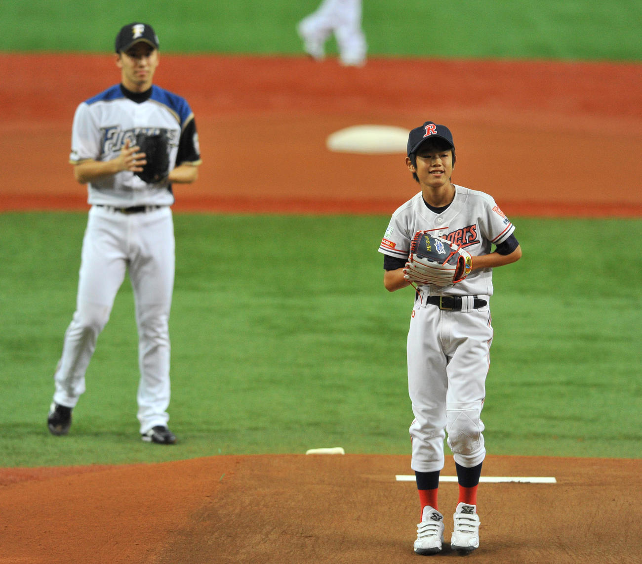 全パ対全セ　始球式を行う当時小学6年生の太田椋（2012年7月20日撮影）