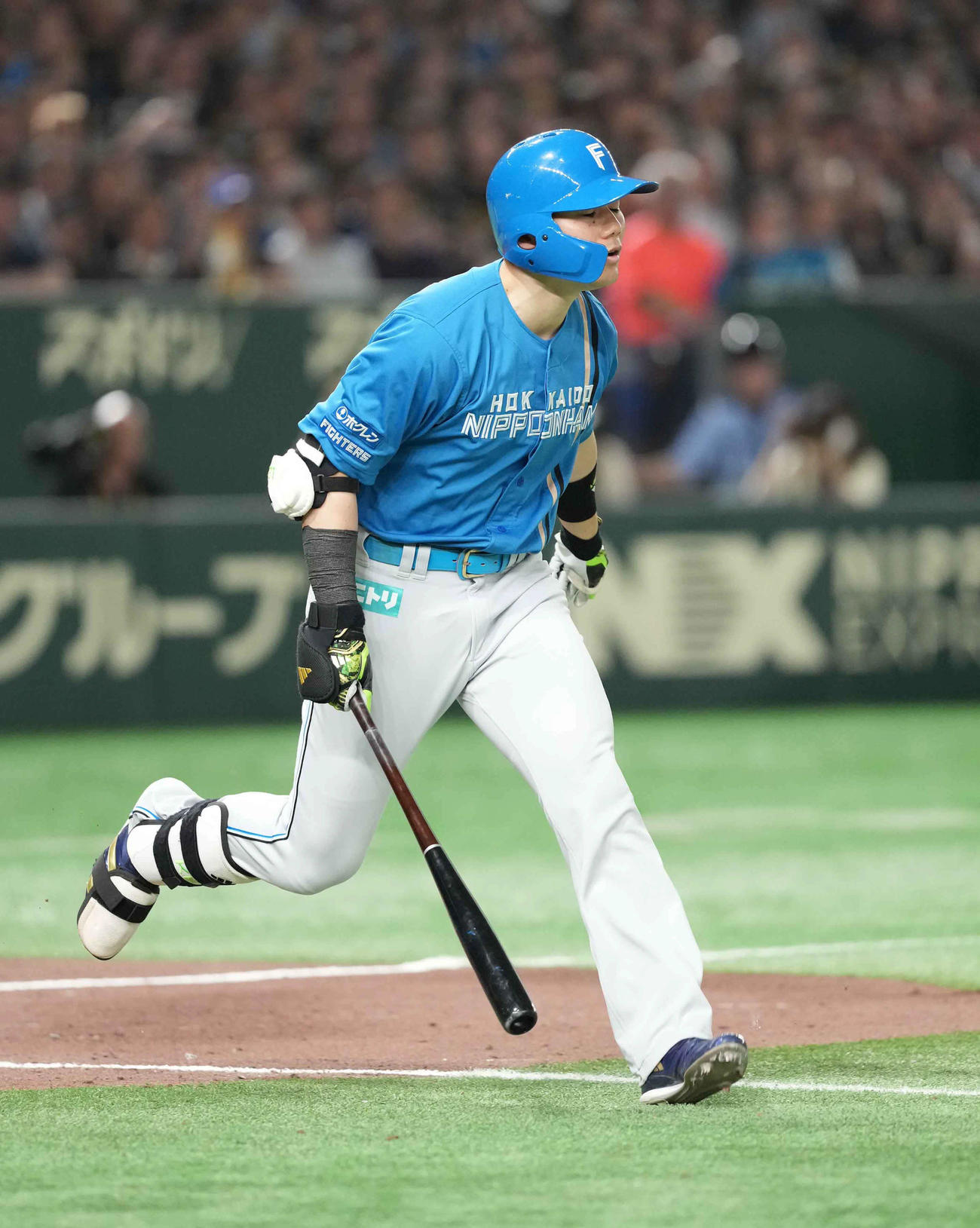 ソフトバンク対日本ハム　8回表日本ハム2死一、三塁、清宮は一ゴロに倒れる（撮影・小沢裕）