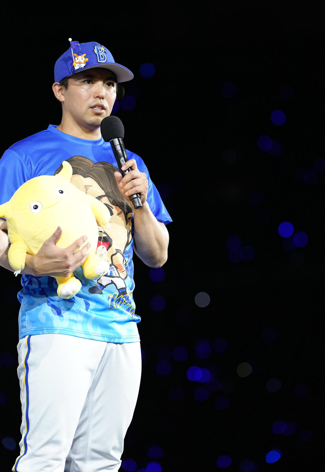 DeNA対中日　7勝目を挙げヒーローインタビューに答えるDeNA東（撮影・足立雅史）