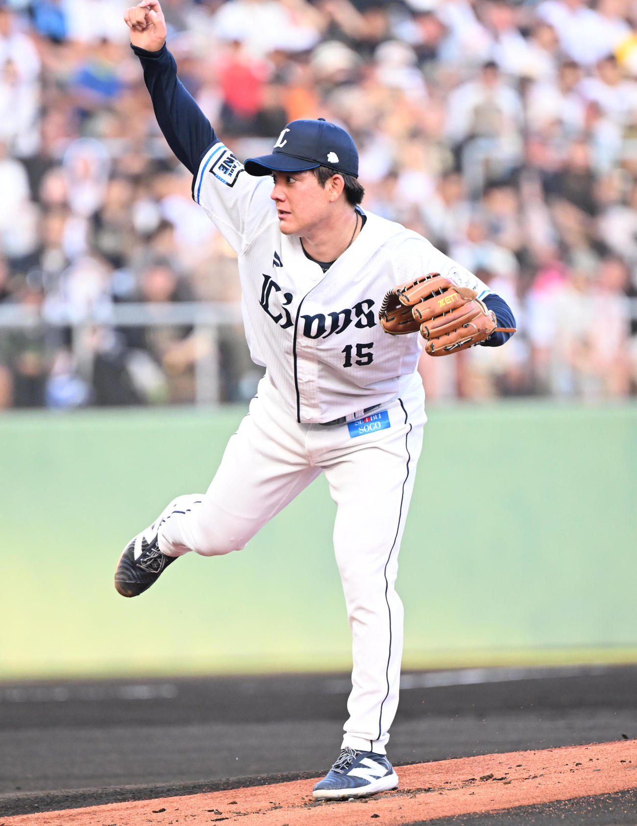 西武対オリックス　先発する西武與座（撮影・和賀正仁）