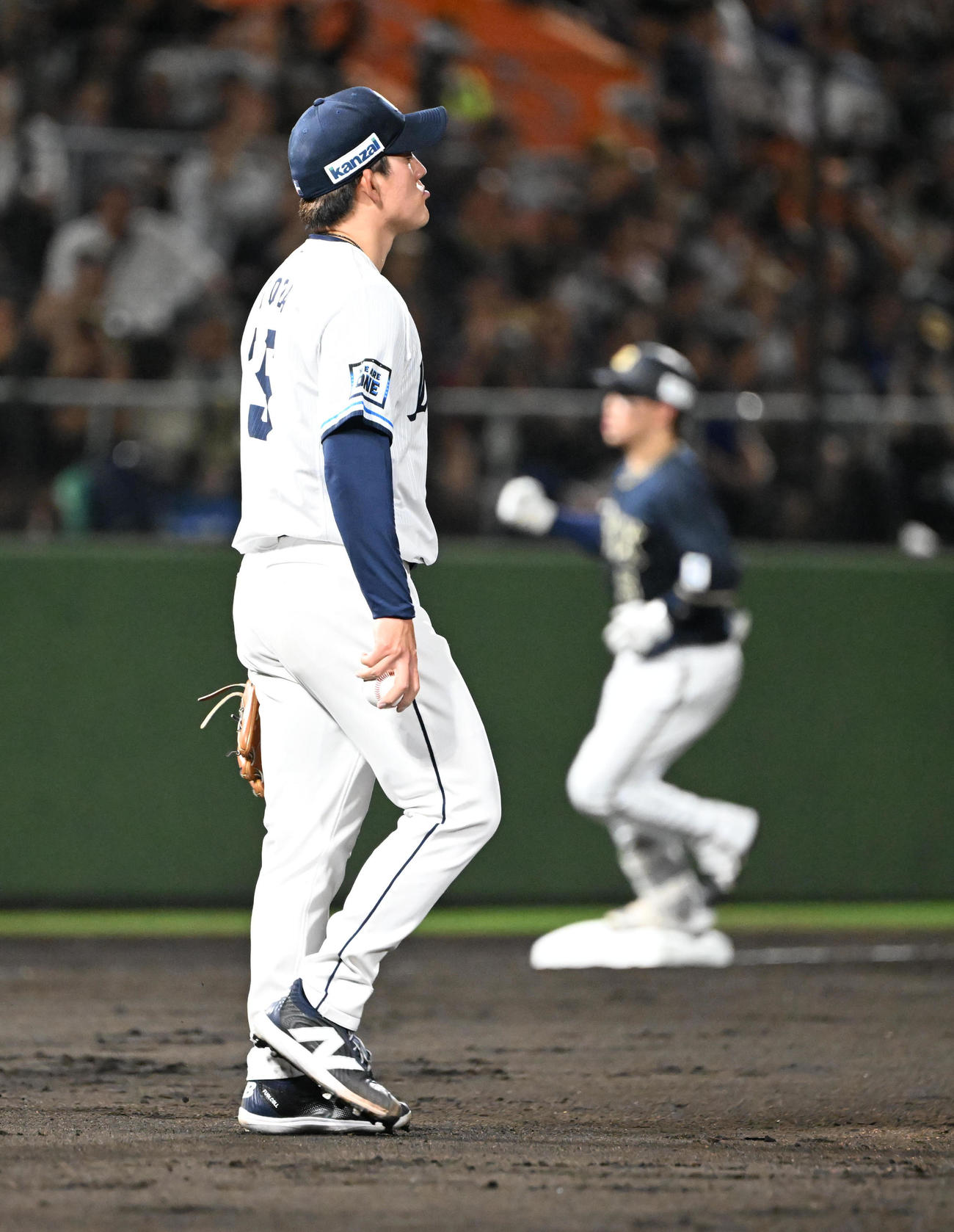 西武対オリックス　6貝表オリックス2死、西野に右越えソロ本塁打を浴びる與座（撮影・和賀正仁）