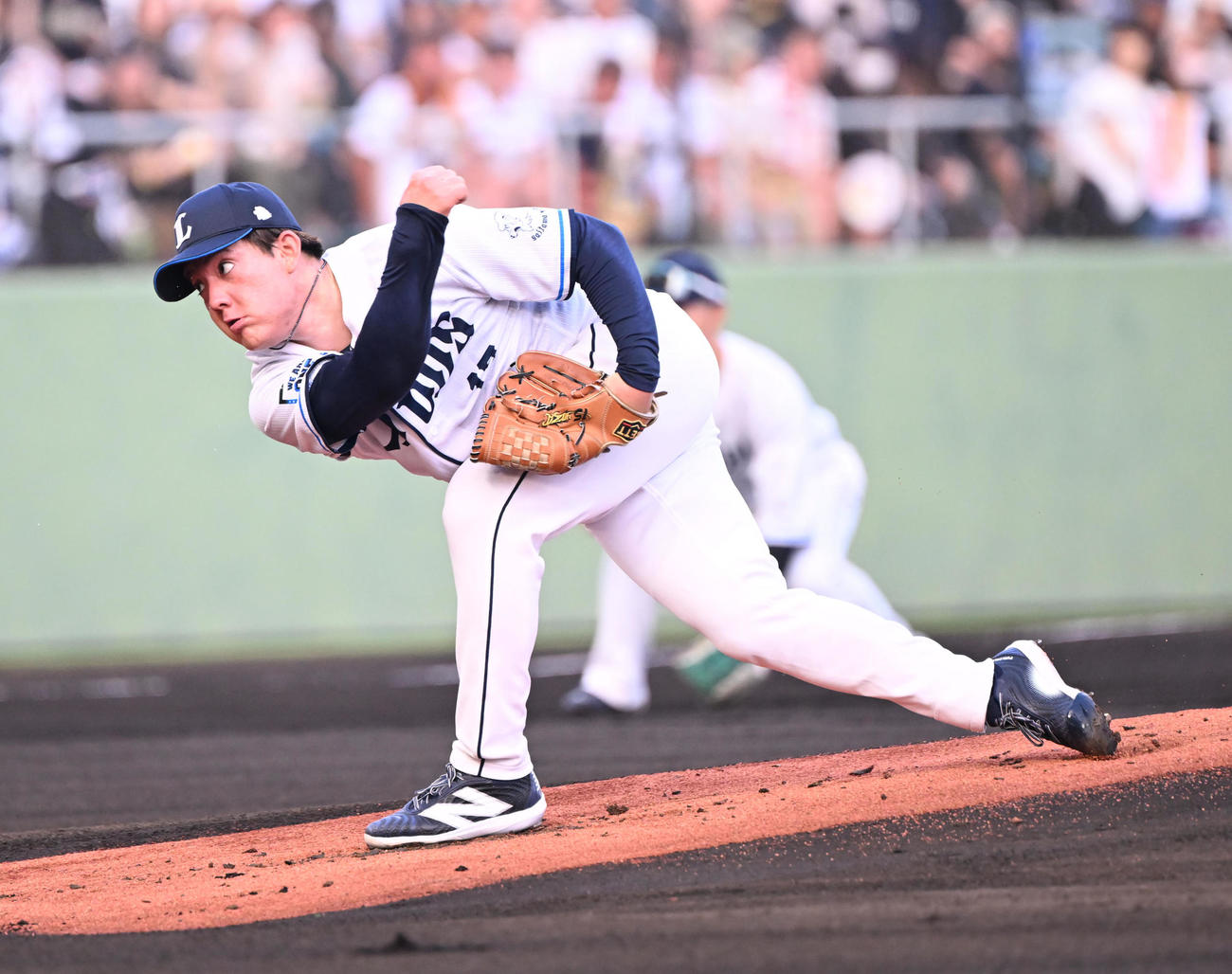 西武対オリックス　先発する西武與座（撮影・和賀正仁）