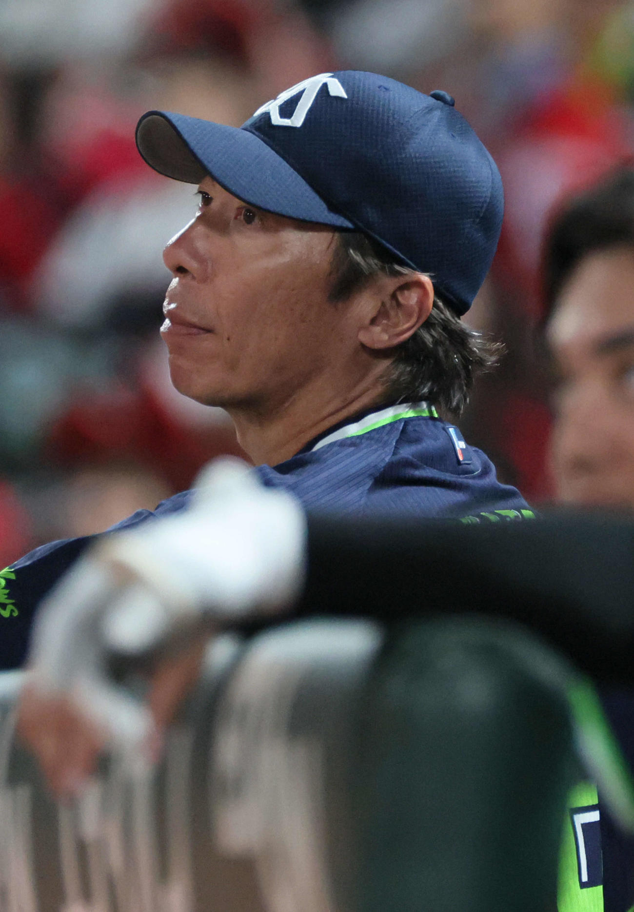広島対ヤクルト　9回表ヤクルト、ベンチの高津監督（撮影・加藤孝規）