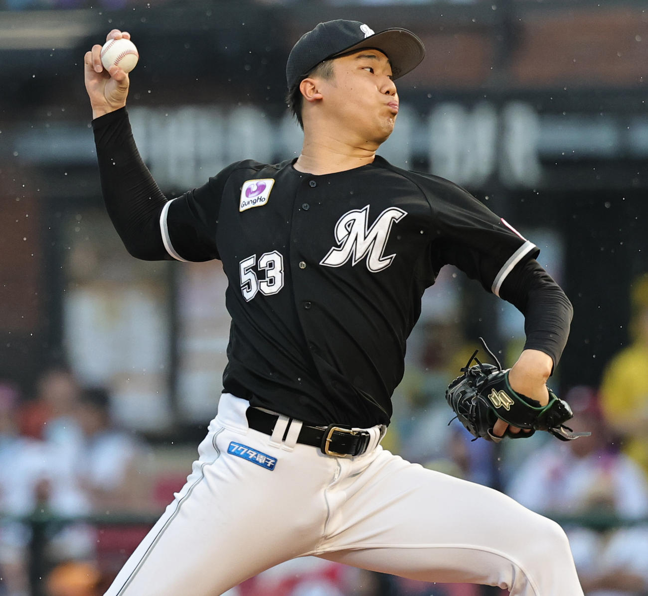 楽天対ロッテ　ロッテ先発の木村（撮影・野上伸悟）