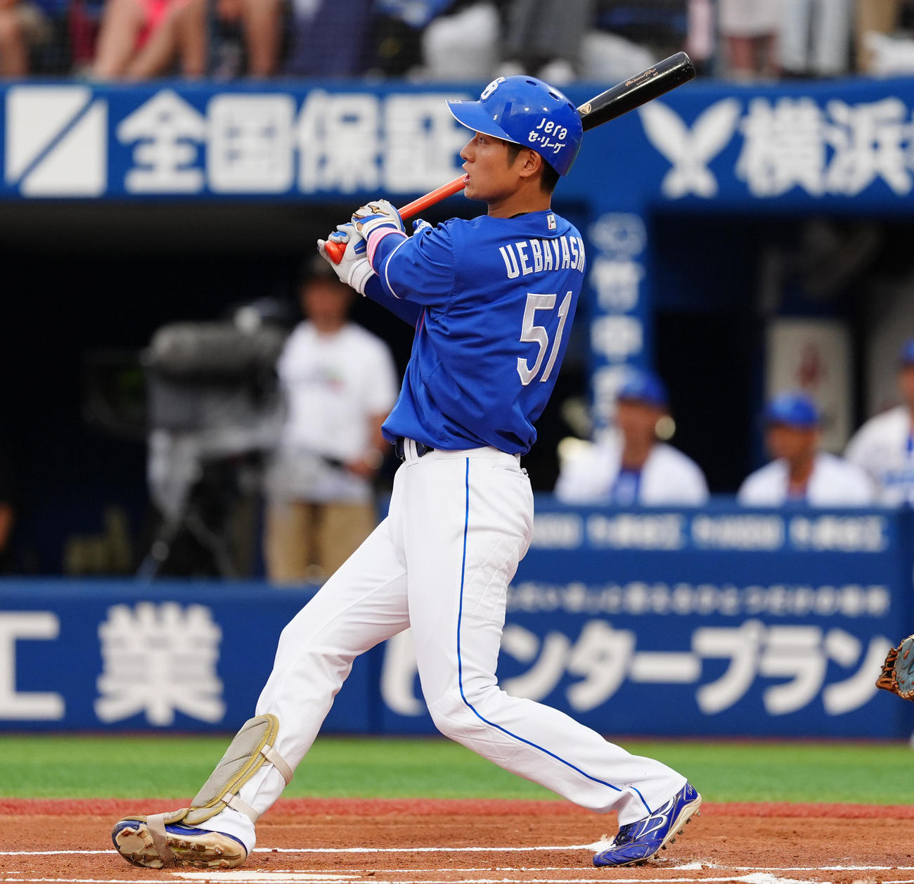 DeNA対中日　1回表中日無死、右越え先頭打者本塁打を放つ上林（撮影・清水貴仁）