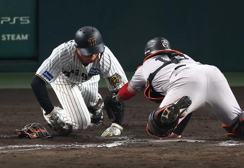 阪神】森下翔太「最初は触れられてなかった」ミット“空振り”させ「神の