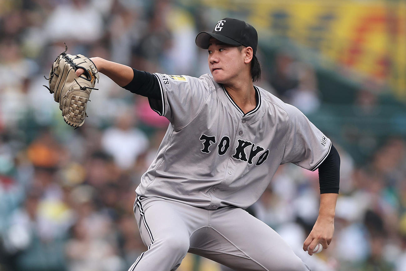 阪神対巨人　力投する巨人先発の井上（撮影・前田充）