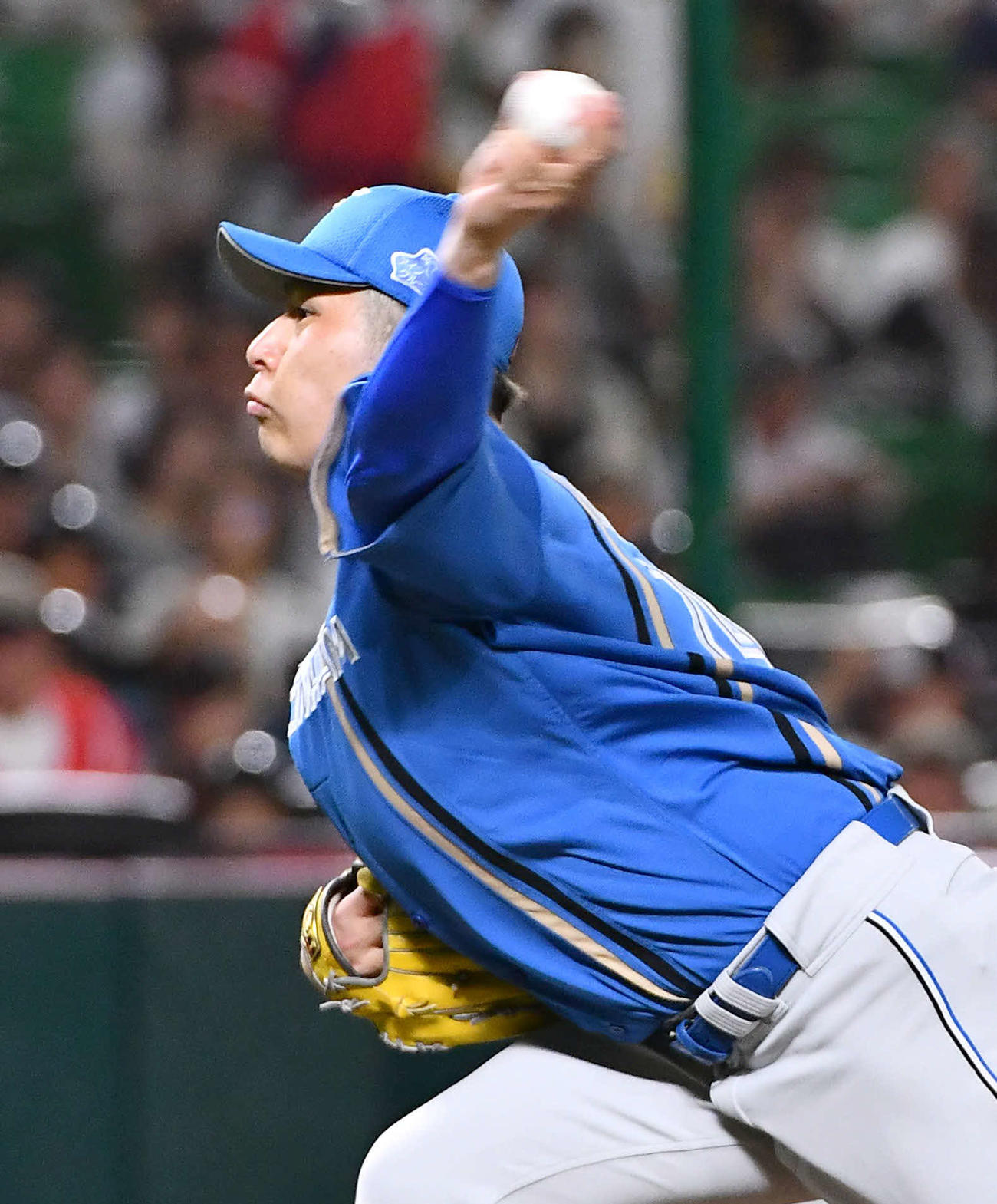 ソフトバンク対日本ハム　力投する日本ハム先発の加藤貴（撮影・岩下翔太）