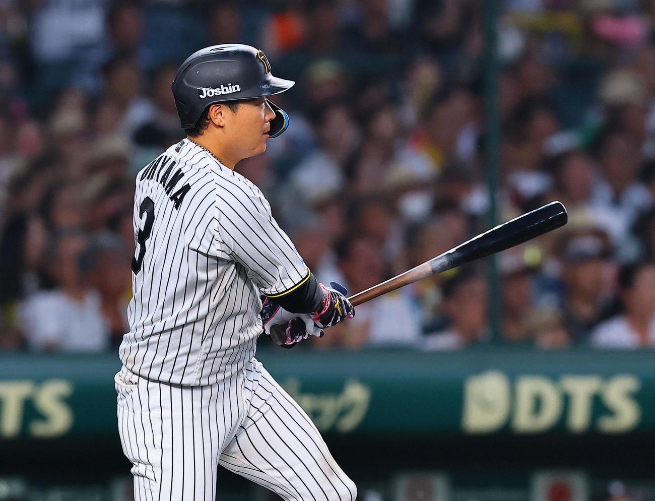 阪神対巨人　4回裏阪神1死一、三塁、大山は左前適時打を放つ（撮影・藤尾明華）