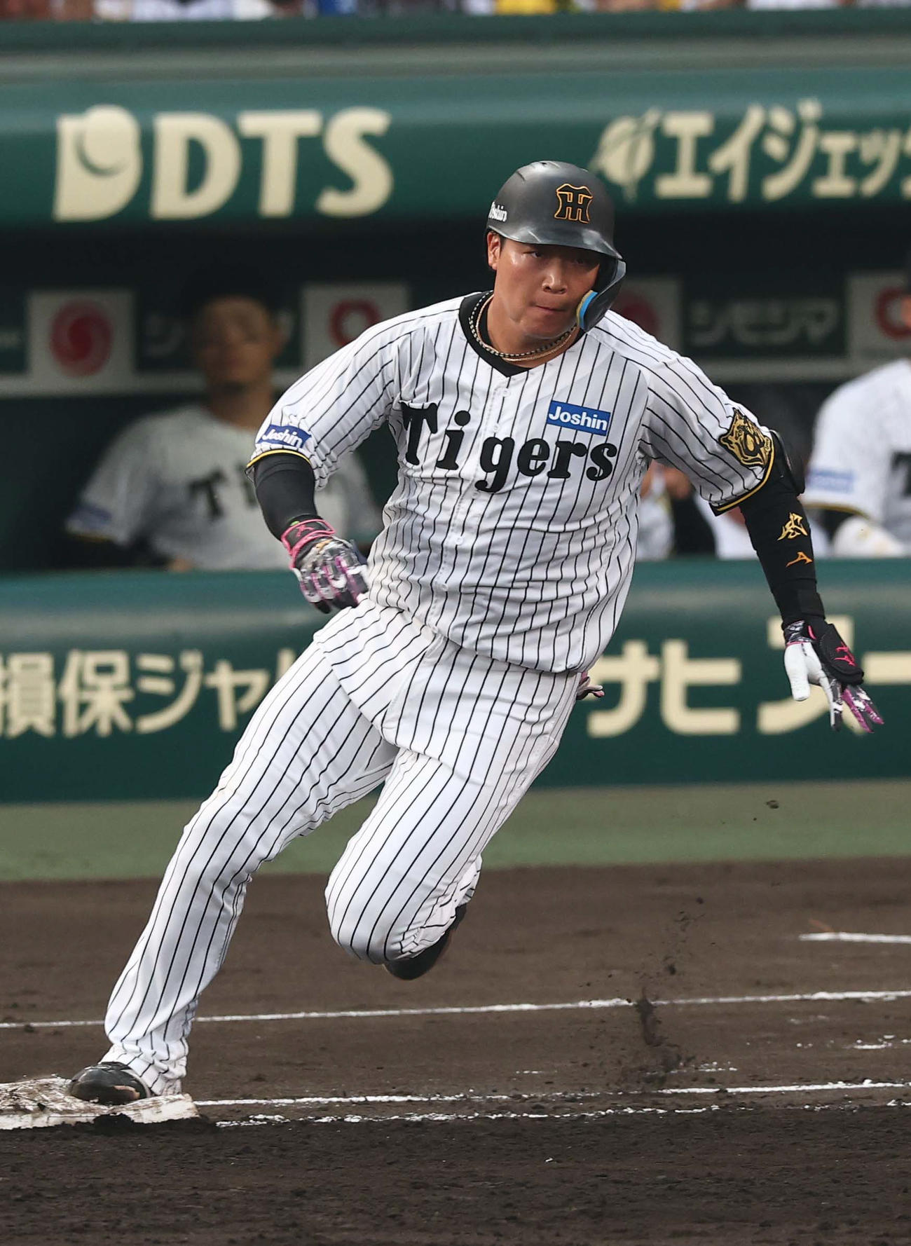 阪神対巨人　2回裏阪神1死、大山は中前打を放つ（撮影・上田博志）
