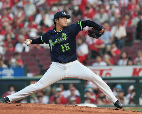 ヤクルト】ドラフト1位中村優斗が5回無失点粘投でプロ初勝利 敵地で