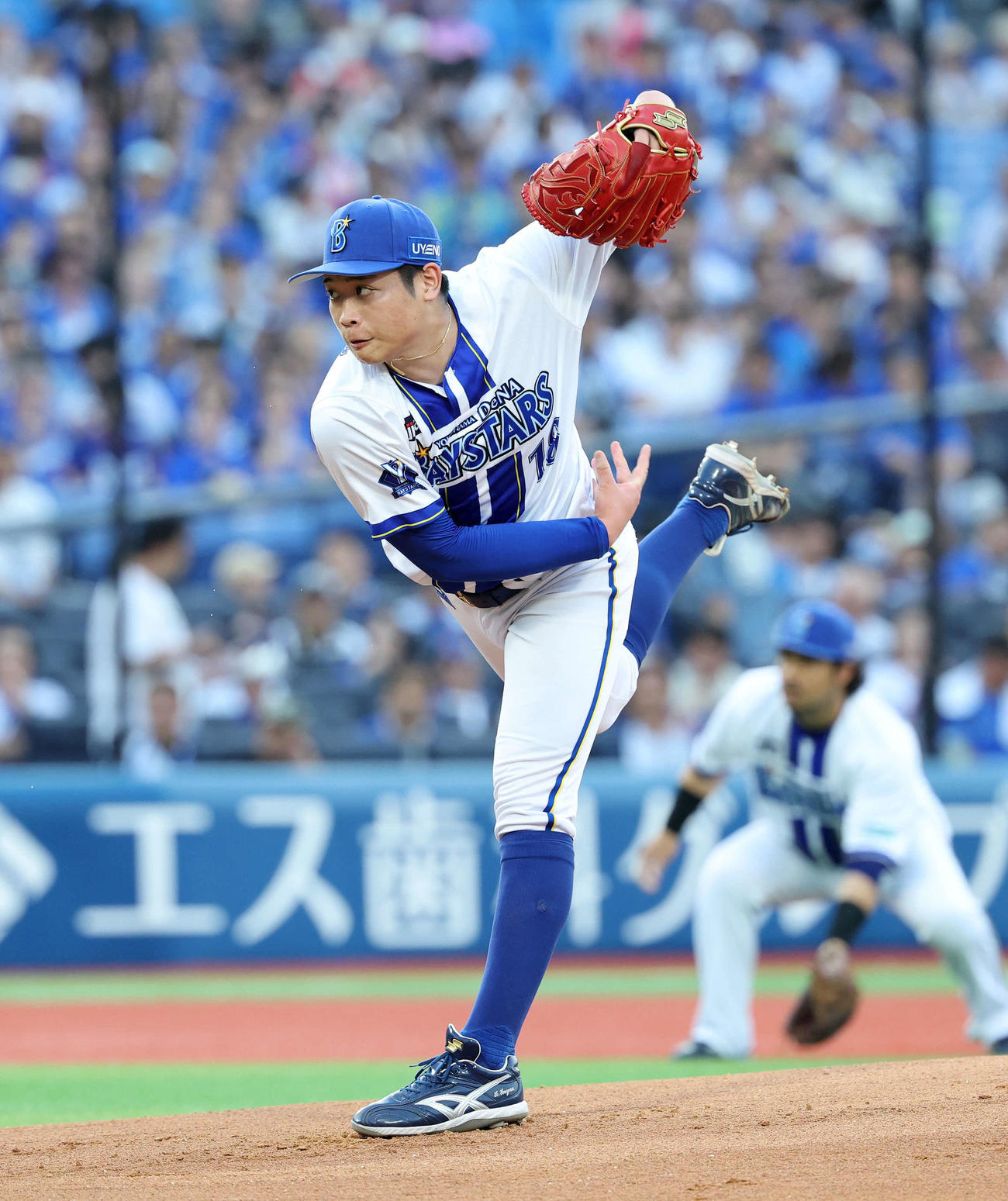 DeNA対中日　力投するDeNA先発の小園（撮影・鈴木正人）