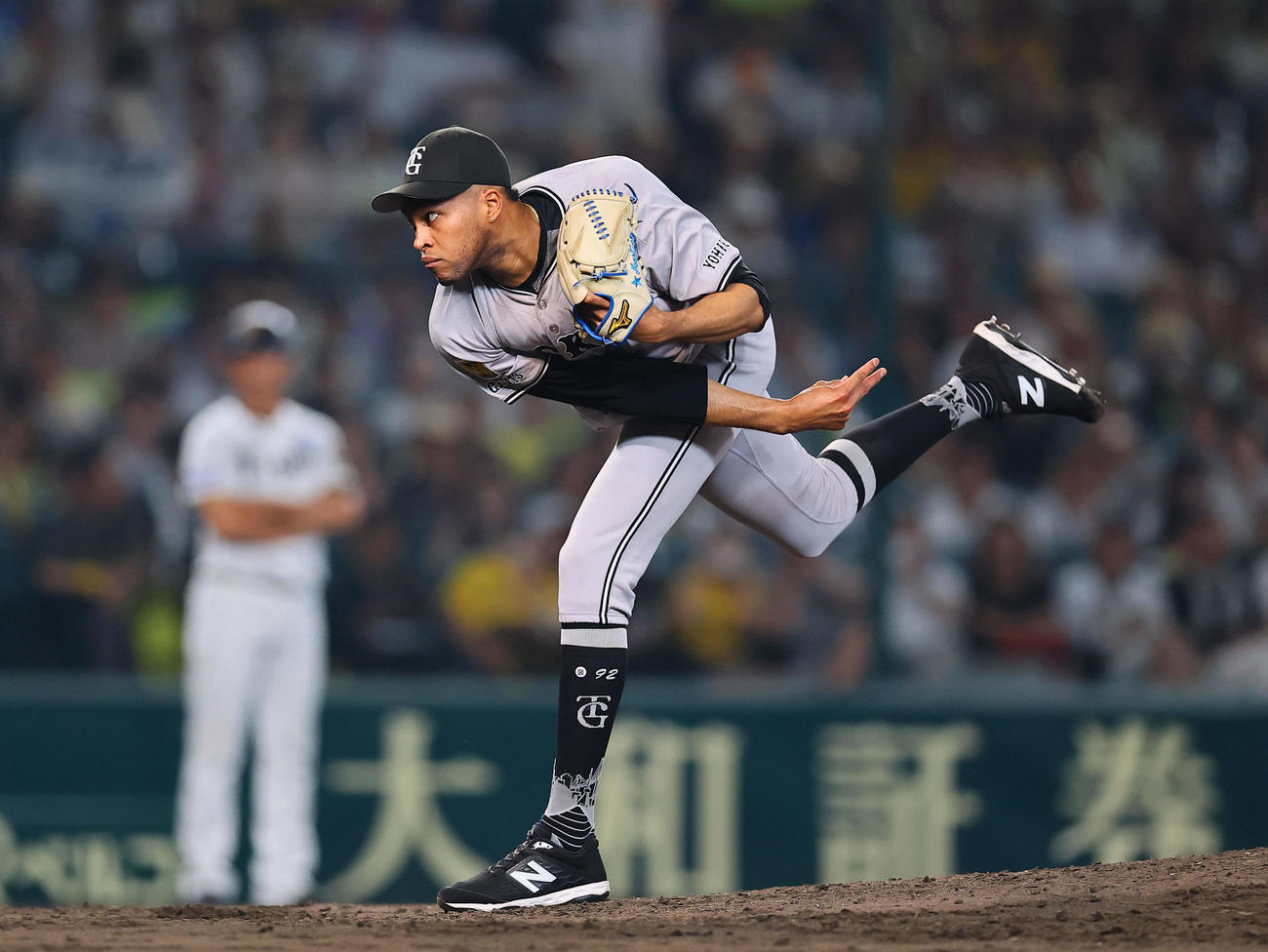 阪神対巨人　9回に登板した巨人マルティネス（撮影・藤尾明華）