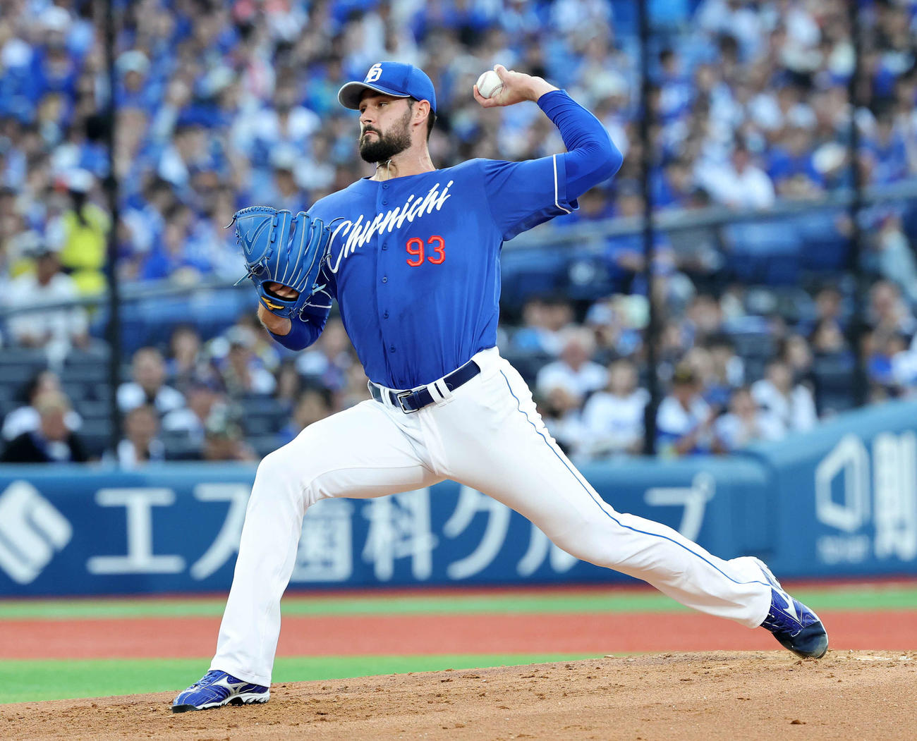 DeNA対中日　力投する中日先発のマラー（撮影・鈴木正人）