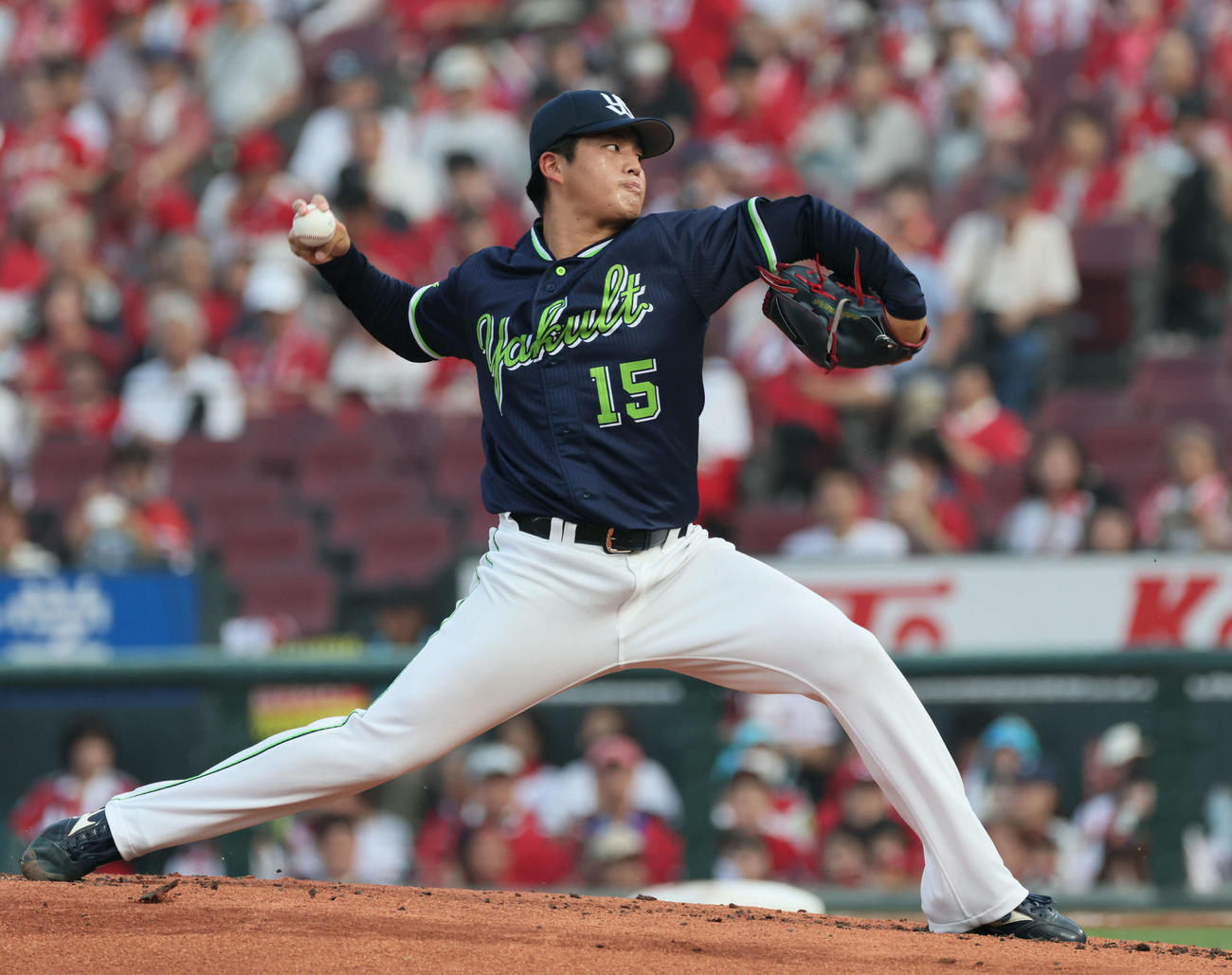 広島対ヤクルト　ヤクルト先発の中村優（撮影・加藤孝規）