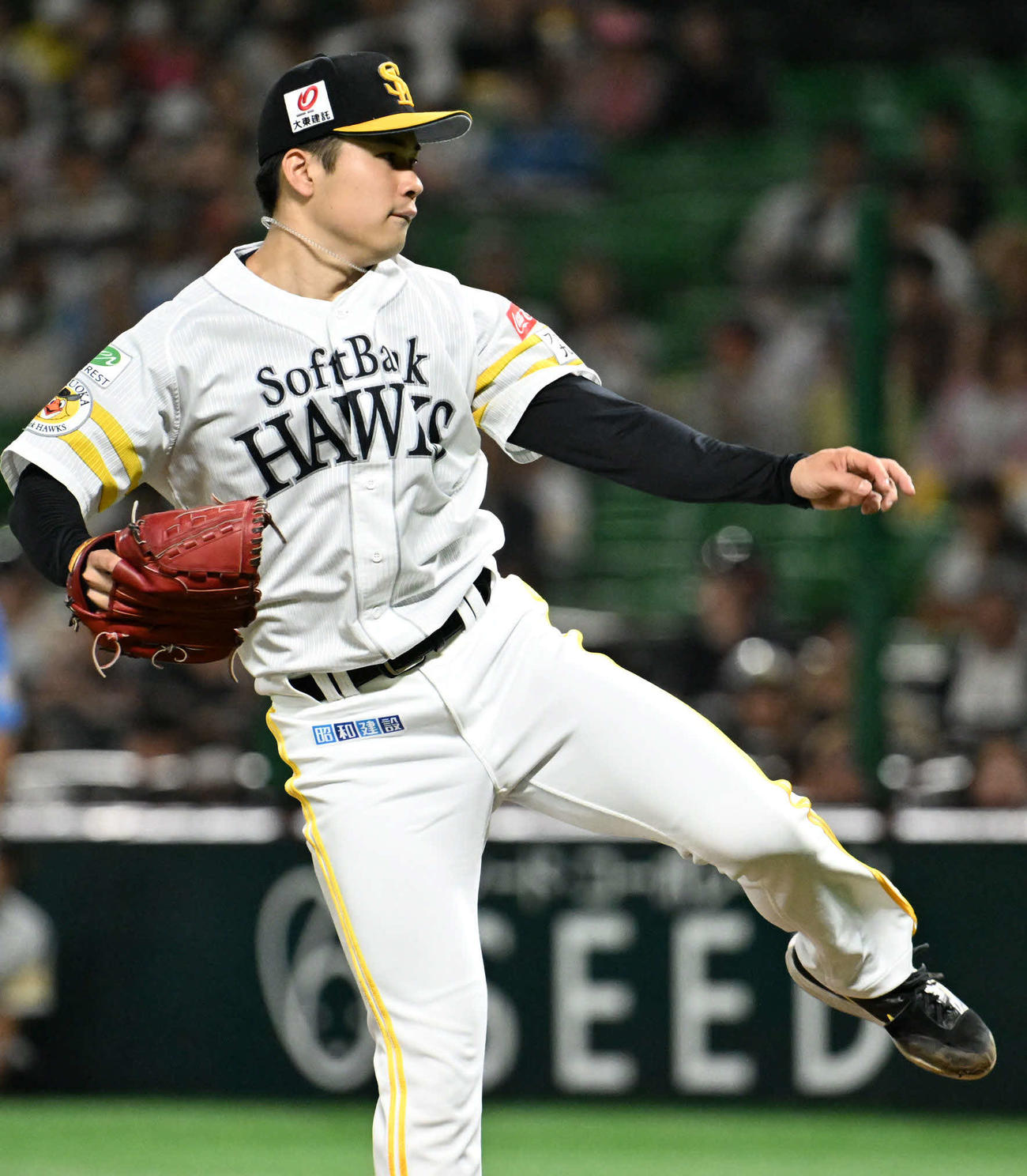 ソフトバンク対日本ハム　ソフトバンク先発の松本晴（撮影・林敢治）