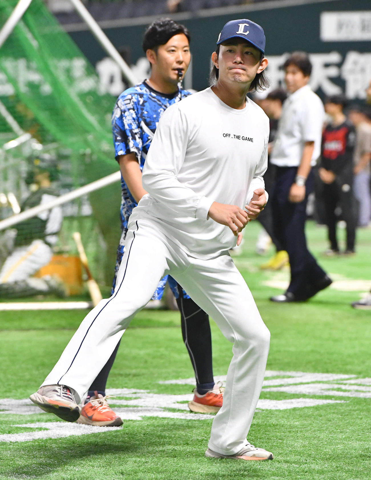 ソフトバンク対西武　ウオーミングアップを行う今井（撮影・岩下翔太）