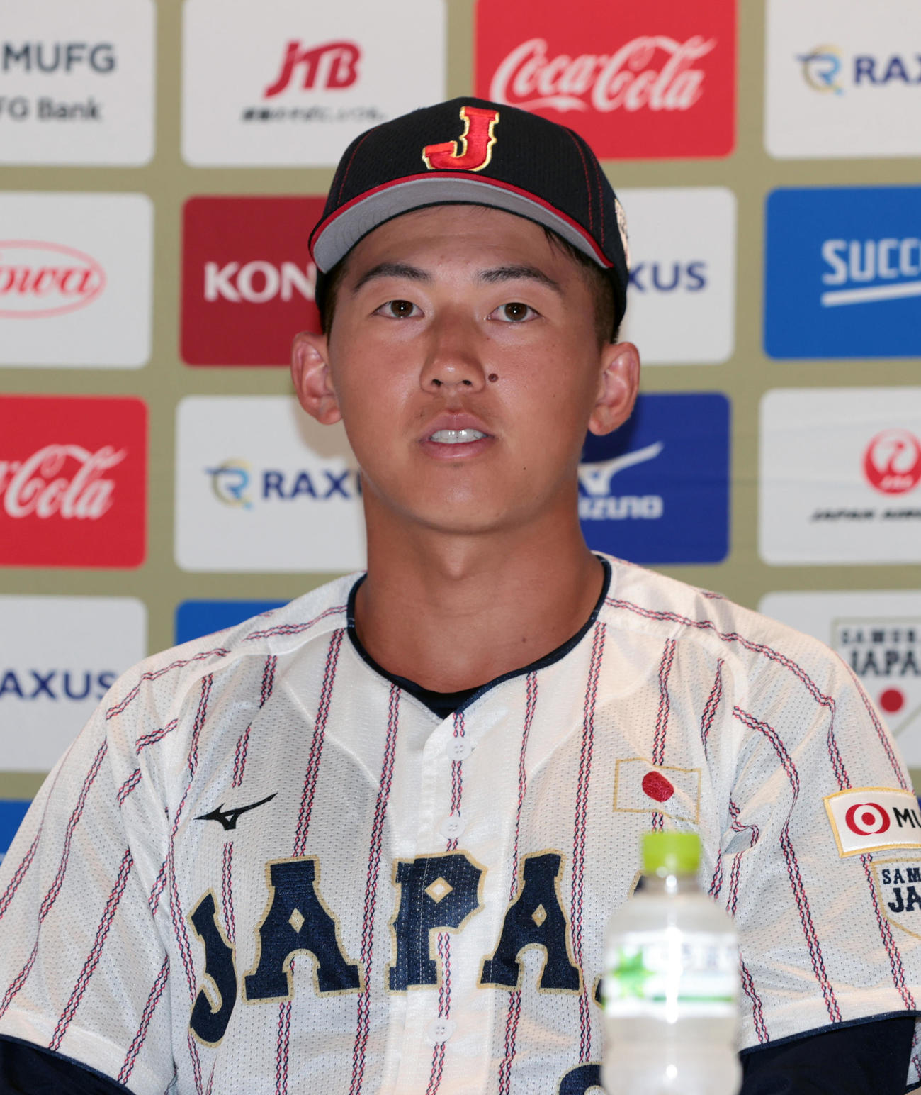 日米大学野球を前に会見する創価大・立石（撮影・柴田隆二）