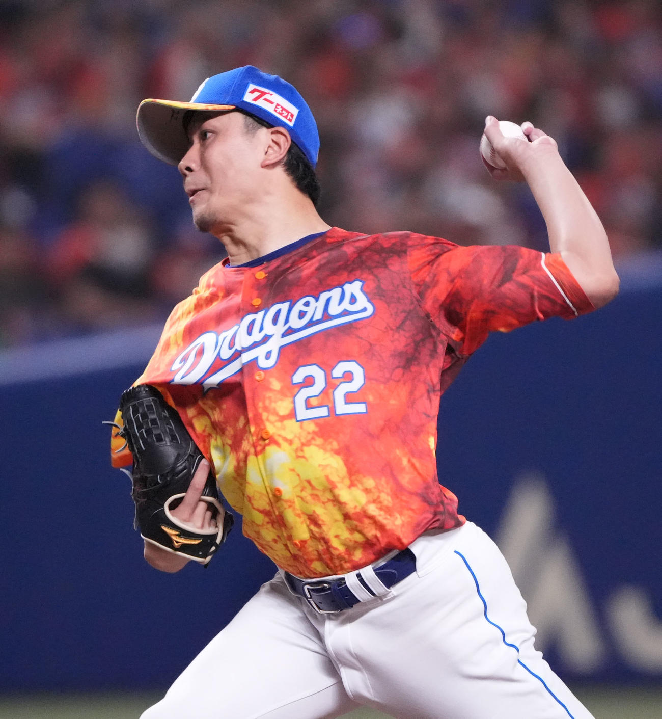 中日対ヤクルト　1回表、登板する中日先発の大野（撮影・森本幸一）