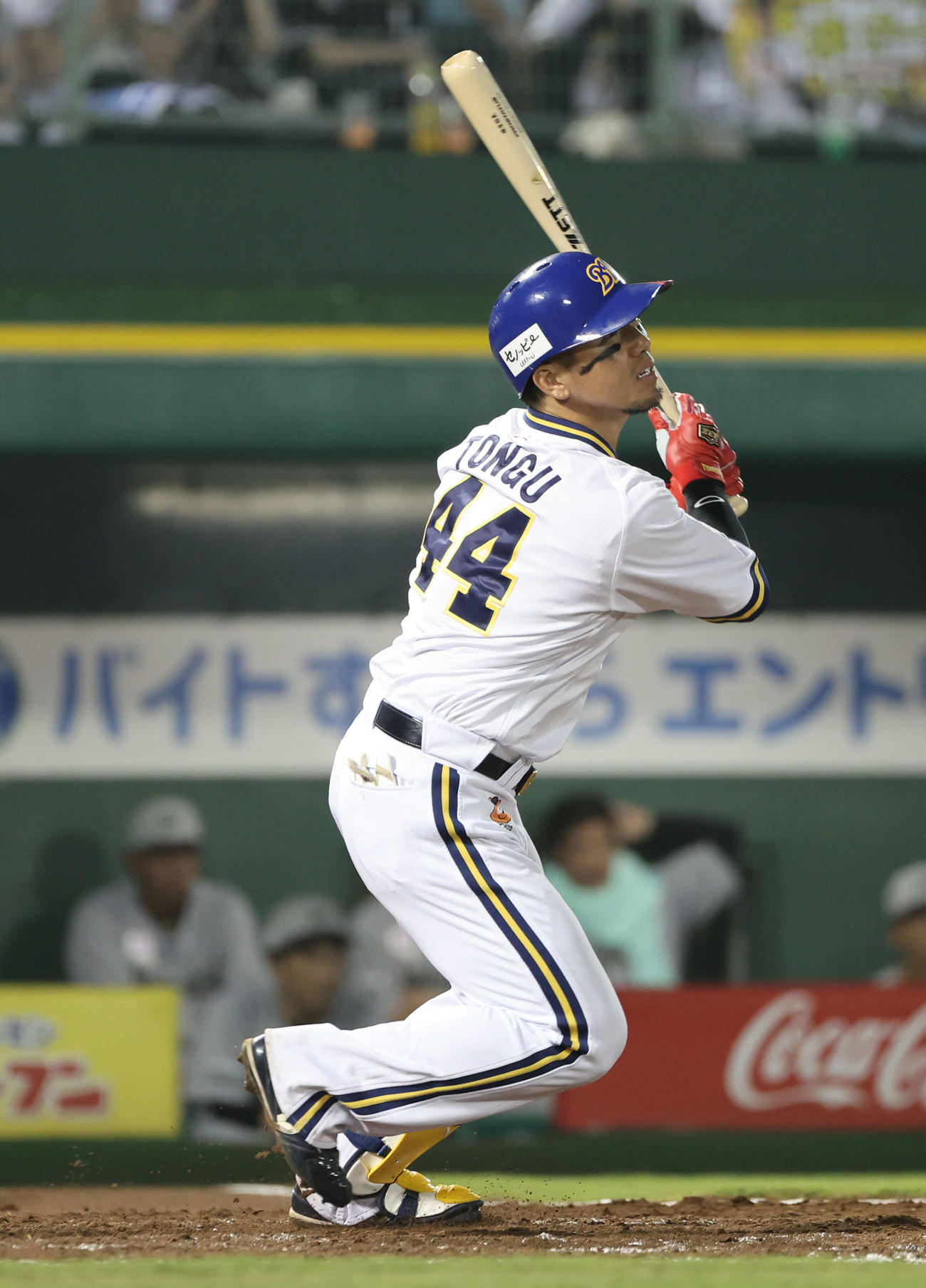オリックス対ロッテ　4回裏オリックス2死一、三塁、頓宮は右前適時打を放つ（撮影・西尾就之）