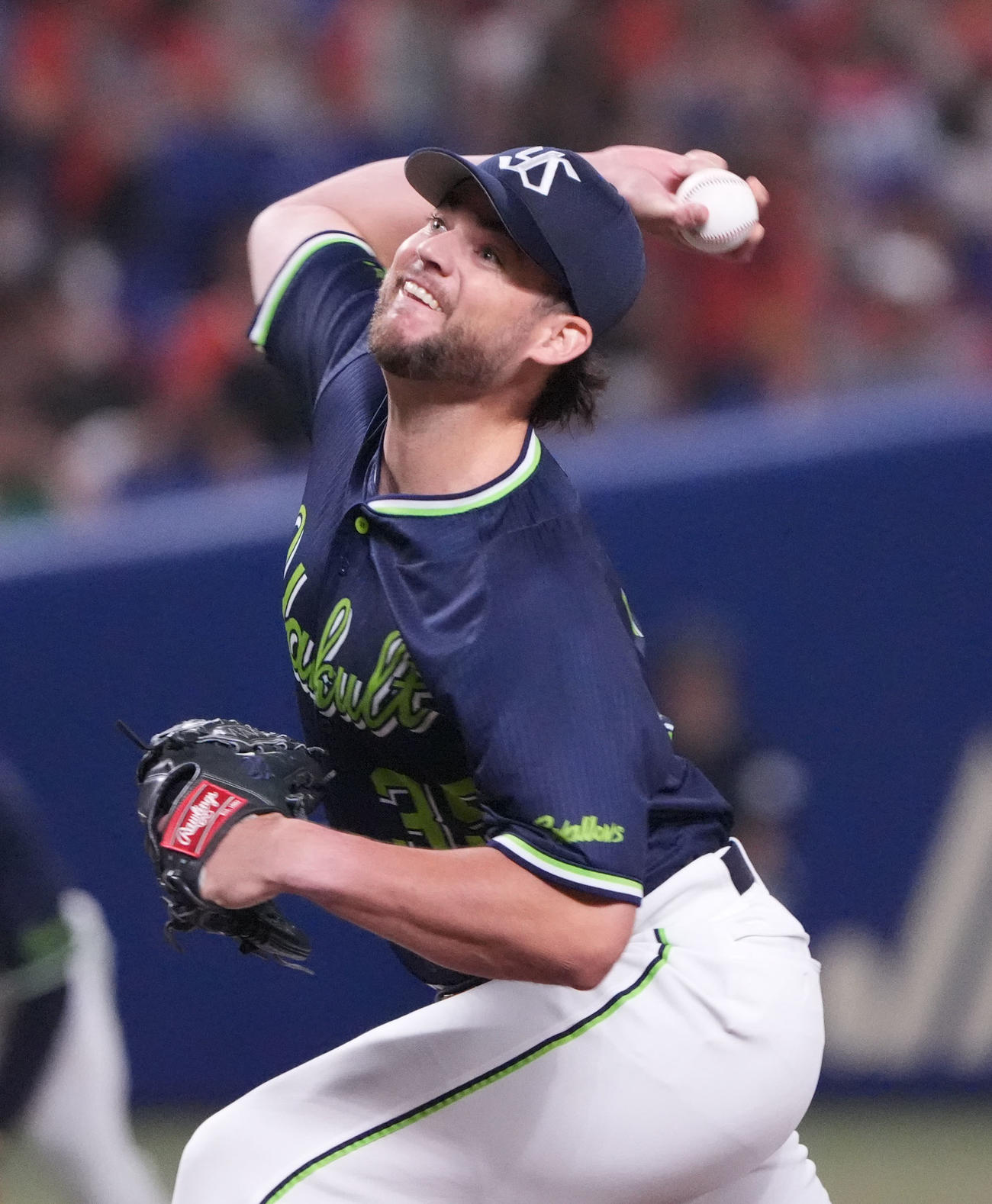 中日対ヤクルト　1回裏、登板するヤクルト先発のランバート（撮影・森本幸一）