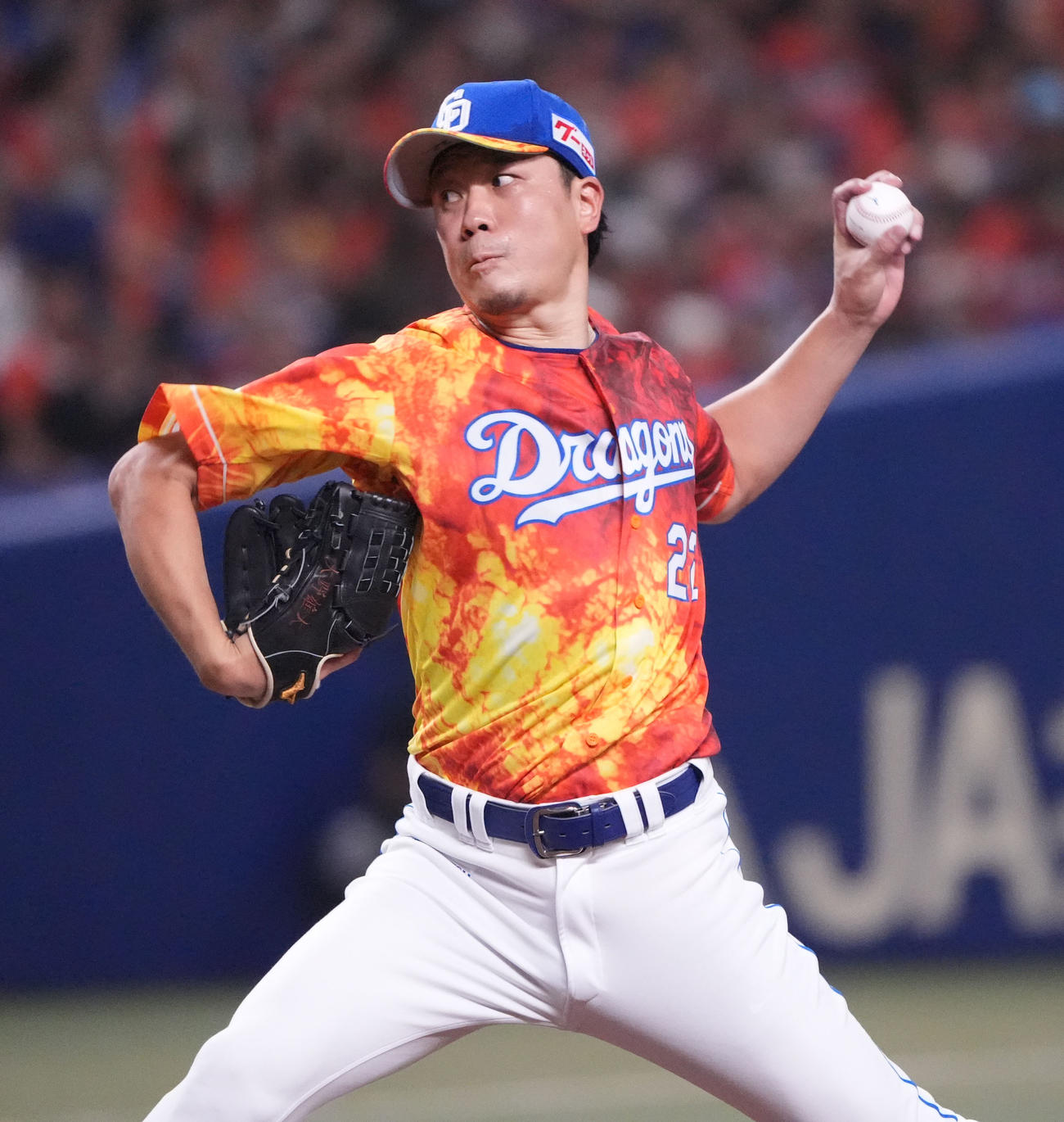 中日対ヤクルト　2回表、力投する中日先発の大野（撮影・森本幸一）