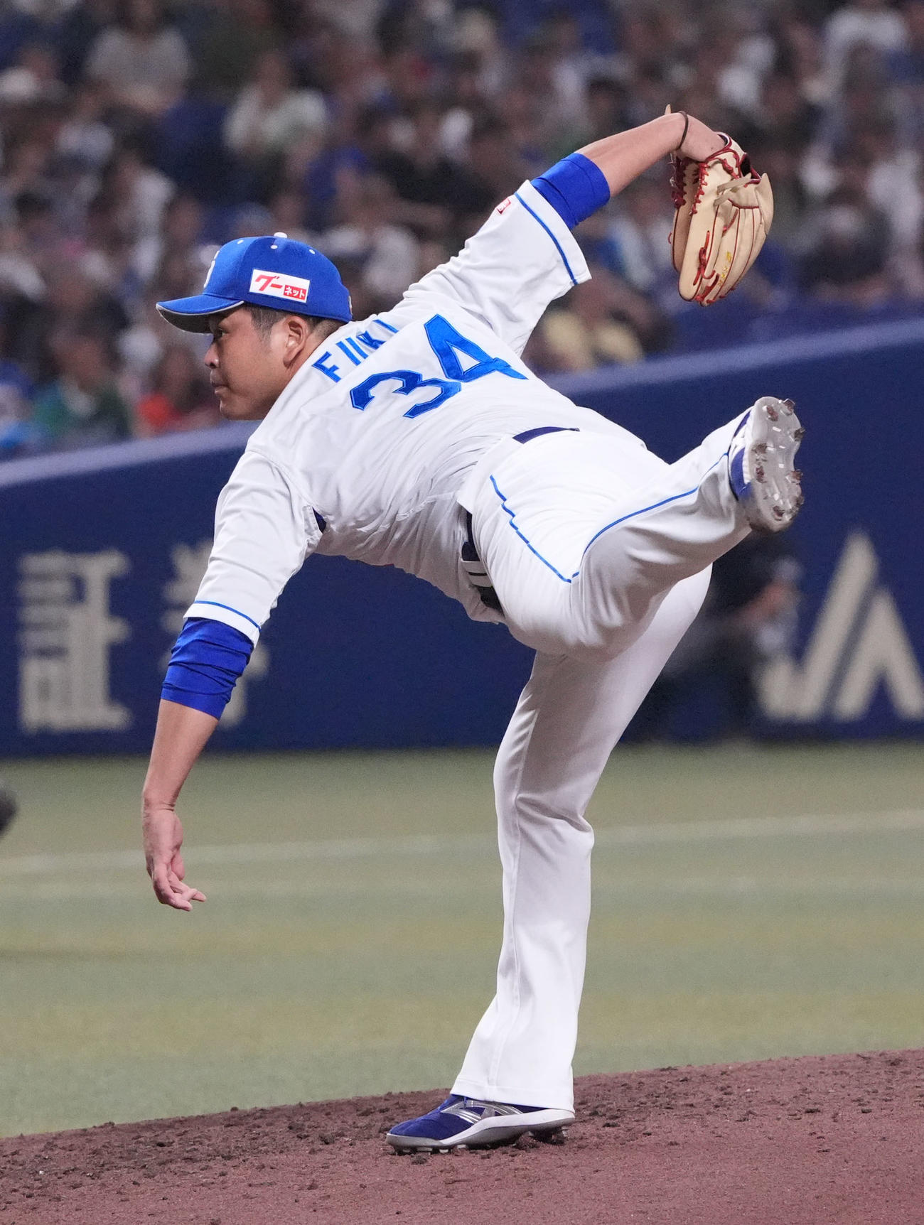 中日対ヤクルト　5回表、中日2番手で登板する福（撮影・森本幸一）
